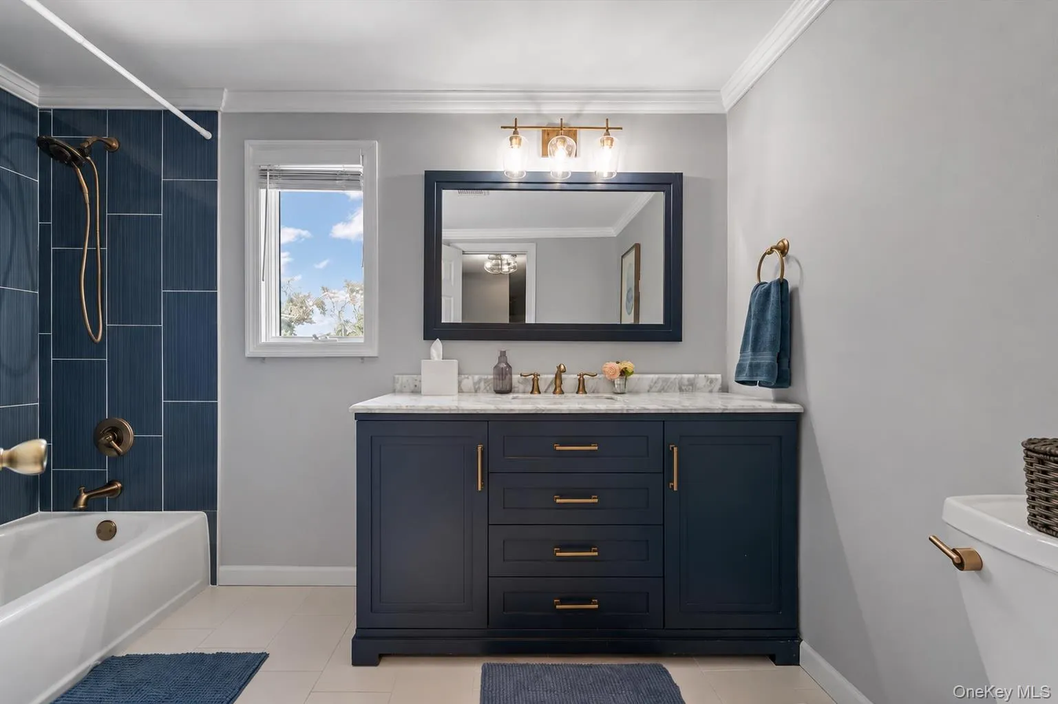 41 Longstreet Drive, Brookhaven, NY, 4 Bedrooms Bedrooms, 10 Rooms Rooms,2 BathroomsBathrooms,Residential,For Rent,Longstreet,0,1043286 41 Longstreet Drive, Brookhaven, NY, 4 Bedrooms Bedrooms, 10 Rooms Rooms,2 BathroomsBathrooms,Residential,For Rent,Longstreet,0,1043286