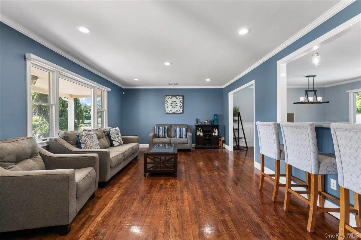 41 Longstreet Drive, Brookhaven, NY, 4 Bedrooms Bedrooms, 10 Rooms Rooms,2 BathroomsBathrooms,Residential,For Rent,Longstreet,0,1043286 41 Longstreet Drive, Brookhaven, NY, 4 Bedrooms Bedrooms, 10 Rooms Rooms,2 BathroomsBathrooms,Residential,For Rent,Longstreet,0,1043286
