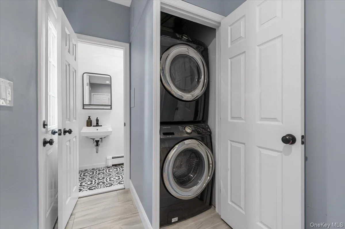 41 Longstreet Drive, Brookhaven, NY, 4 Bedrooms Bedrooms, 10 Rooms Rooms,2 BathroomsBathrooms,Residential,For Rent,Longstreet,0,1043286 41 Longstreet Drive, Brookhaven, NY, 4 Bedrooms Bedrooms, 10 Rooms Rooms,2 BathroomsBathrooms,Residential,For Rent,Longstreet,0,1043286