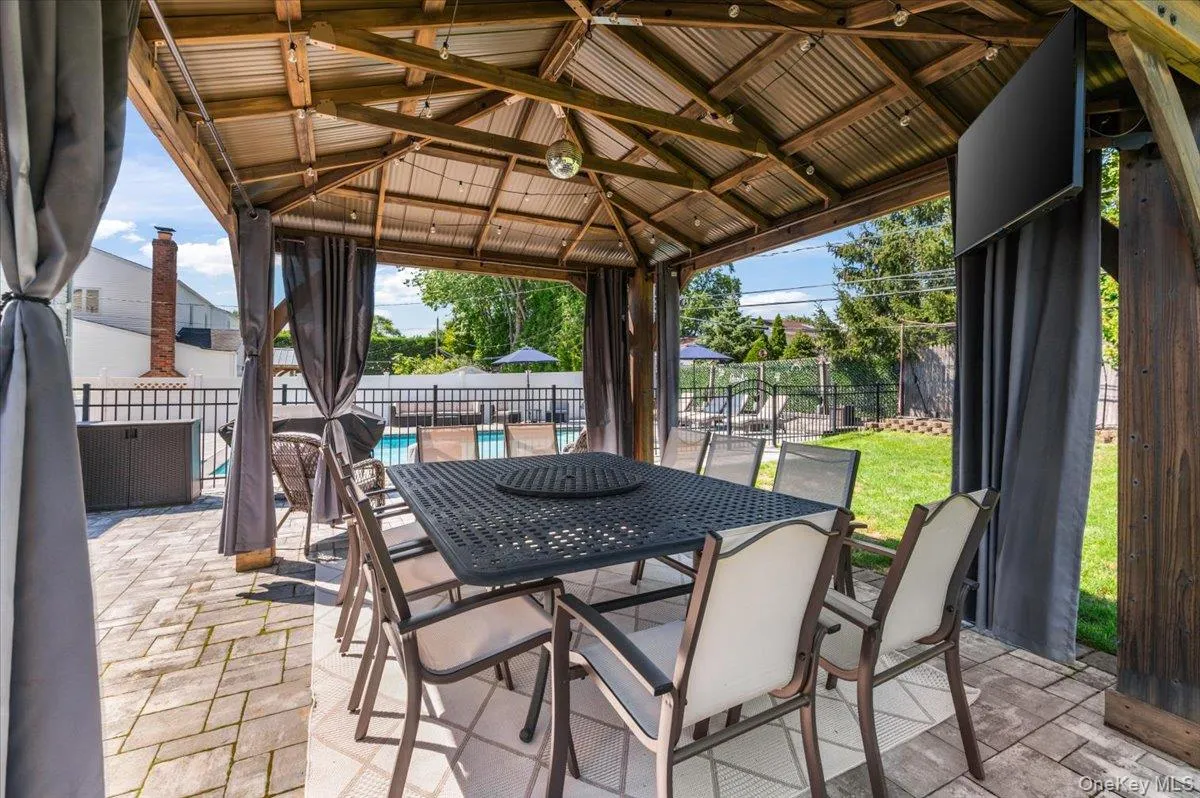 41 Longstreet Drive, Brookhaven, NY, 4 Bedrooms Bedrooms, 10 Rooms Rooms,2 BathroomsBathrooms,Residential,For Rent,Longstreet,0,1043286 41 Longstreet Drive, Brookhaven, NY, 4 Bedrooms Bedrooms, 10 Rooms Rooms,2 BathroomsBathrooms,Residential,For Rent,Longstreet,0,1043286