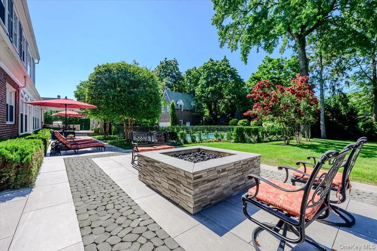 115 Cedar Avenue, Hempstead, NY, 8 Bedrooms Bedrooms, 16 Rooms Rooms,6 BathroomsBathrooms,Residential,For Rent,Cedar,0,1043287 115 Cedar Avenue, Hempstead, NY, 8 Bedrooms Bedrooms, 16 Rooms Rooms,6 BathroomsBathrooms,Residential,For Rent,Cedar,0,1043287
