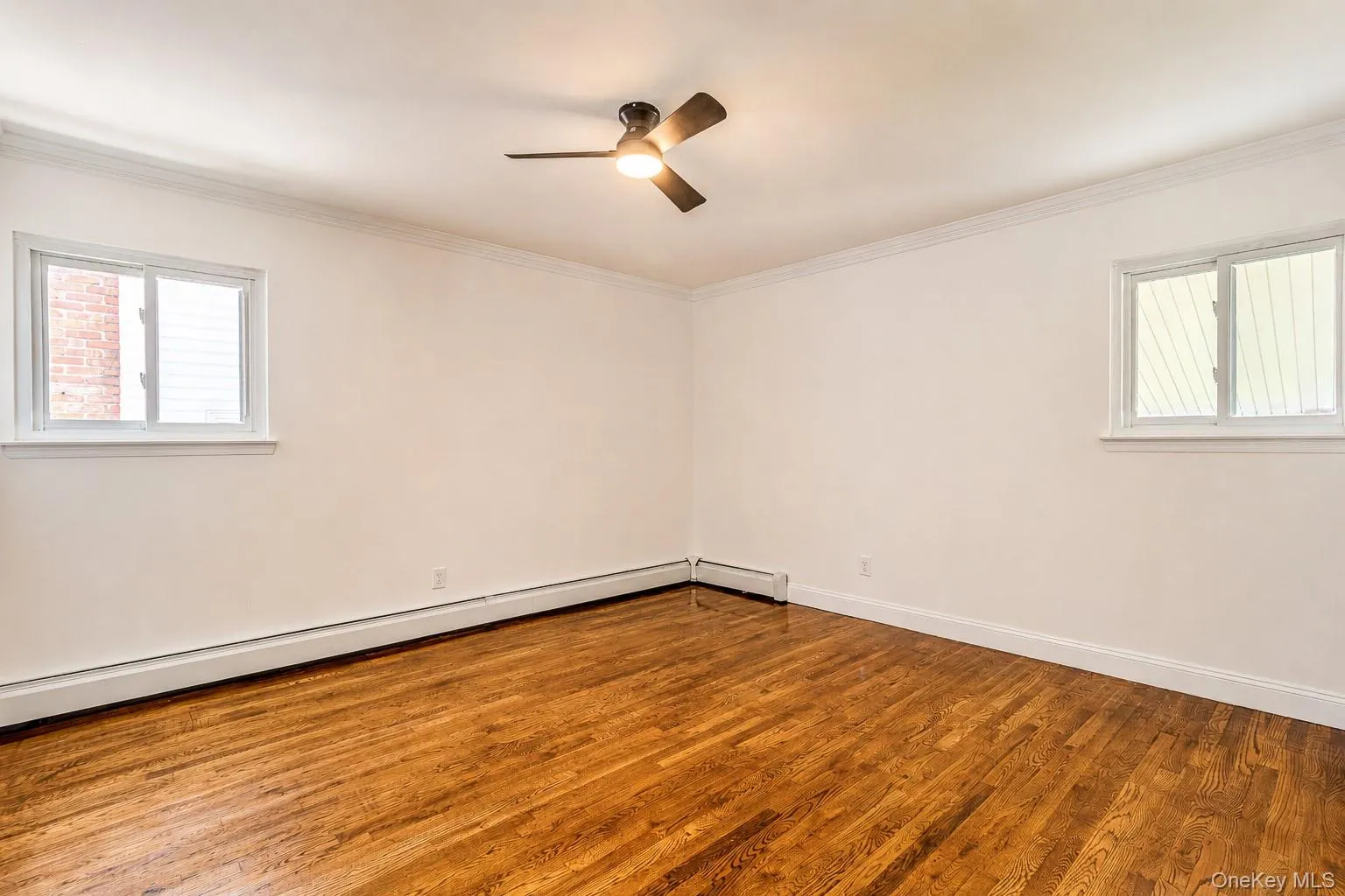 12 Grant Avenue, Oyster Bay, NY, 3 Bedrooms Bedrooms, 7 Rooms Rooms,1 BathroomBathrooms,Residential,For Rent,Grant,0,1043288 12 Grant Avenue, Oyster Bay, NY, 3 Bedrooms Bedrooms, 7 Rooms Rooms,1 BathroomBathrooms,Residential,For Rent,Grant,0,1043288