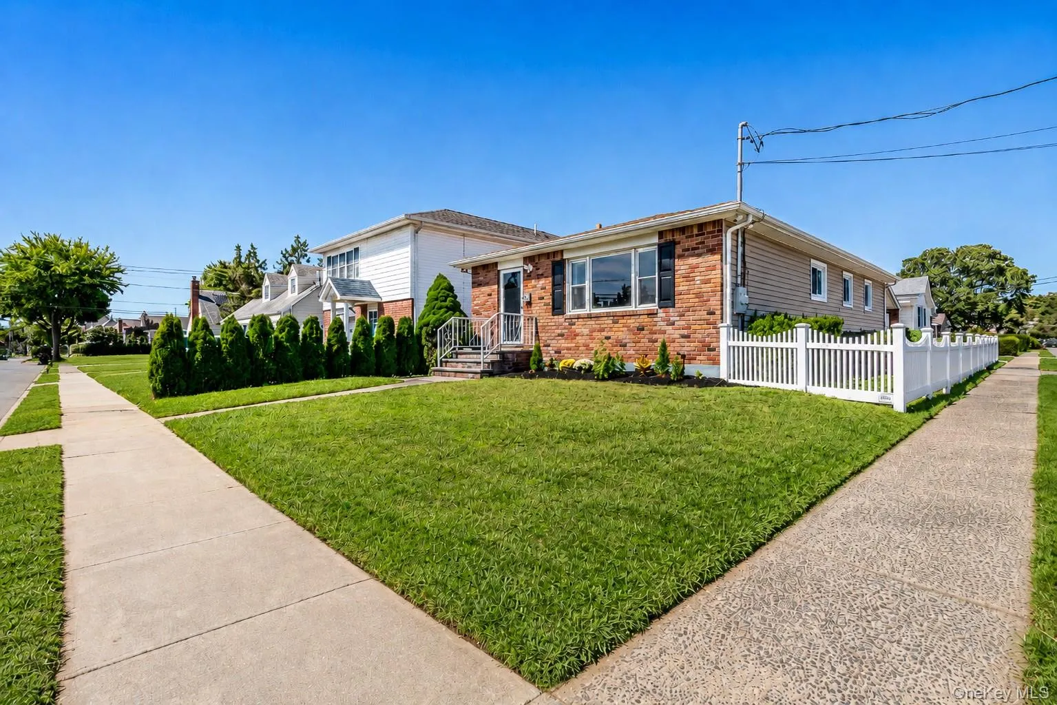 12 Grant Avenue, Oyster Bay, NY, 3 Bedrooms Bedrooms, 7 Rooms Rooms,1 BathroomBathrooms,Residential,For Rent,Grant,0,1043288 12 Grant Avenue, Oyster Bay, NY, 3 Bedrooms Bedrooms, 7 Rooms Rooms,1 BathroomBathrooms,Residential,For Rent,Grant,0,1043288