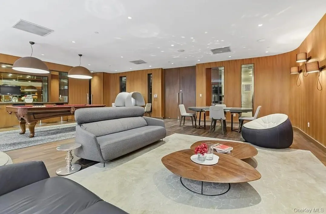 75 Wall Street, New York, NY, 1 Bedroom Bedrooms, 2 Rooms Rooms,1 BathroomBathrooms,Residential,For Rent,Wall,0,1043291 75 Wall Street, New York, NY, 1 Bedroom Bedrooms, 2 Rooms Rooms,1 BathroomBathrooms,Residential,For Rent,Wall,0,1043291