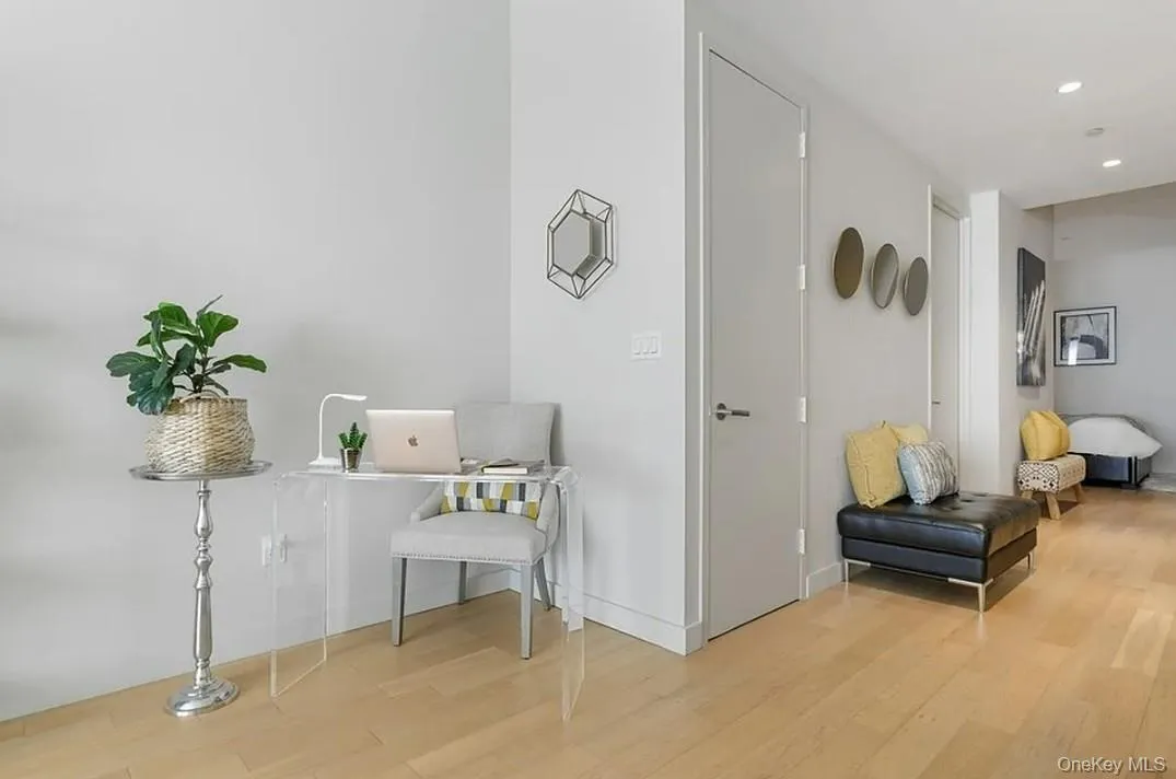 75 Wall Street, New York, NY, 1 Bedroom Bedrooms, 2 Rooms Rooms,1 BathroomBathrooms,Residential,For Rent,Wall,0,1043291 75 Wall Street, New York, NY, 1 Bedroom Bedrooms, 2 Rooms Rooms,1 BathroomBathrooms,Residential,For Rent,Wall,0,1043291