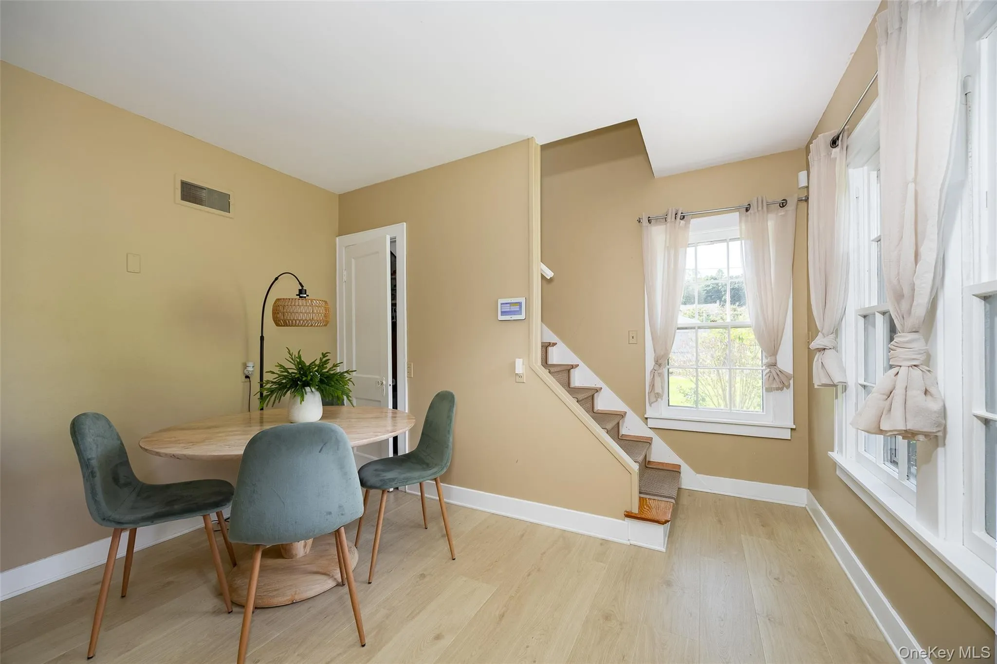 13-17 Clark Heights, Pleasant Valley, NY, 4 Bedrooms Bedrooms, 10 Rooms Rooms,2 BathroomsBathrooms,Residential,For Rent,Clark,0,1043295 13-17 Clark Heights, Pleasant Valley, NY, 4 Bedrooms Bedrooms, 10 Rooms Rooms,2 BathroomsBathrooms,Residential,For Rent,Clark,0,1043295