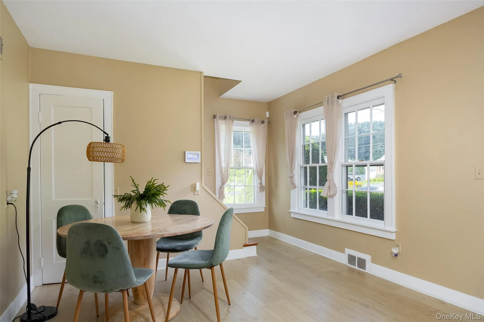 13-17 Clark Heights, Pleasant Valley, NY, 4 Bedrooms Bedrooms, 10 Rooms Rooms,2 BathroomsBathrooms,Residential,For Rent,Clark,0,1043295 13-17 Clark Heights, Pleasant Valley, NY, 4 Bedrooms Bedrooms, 10 Rooms Rooms,2 BathroomsBathrooms,Residential,For Rent,Clark,0,1043295