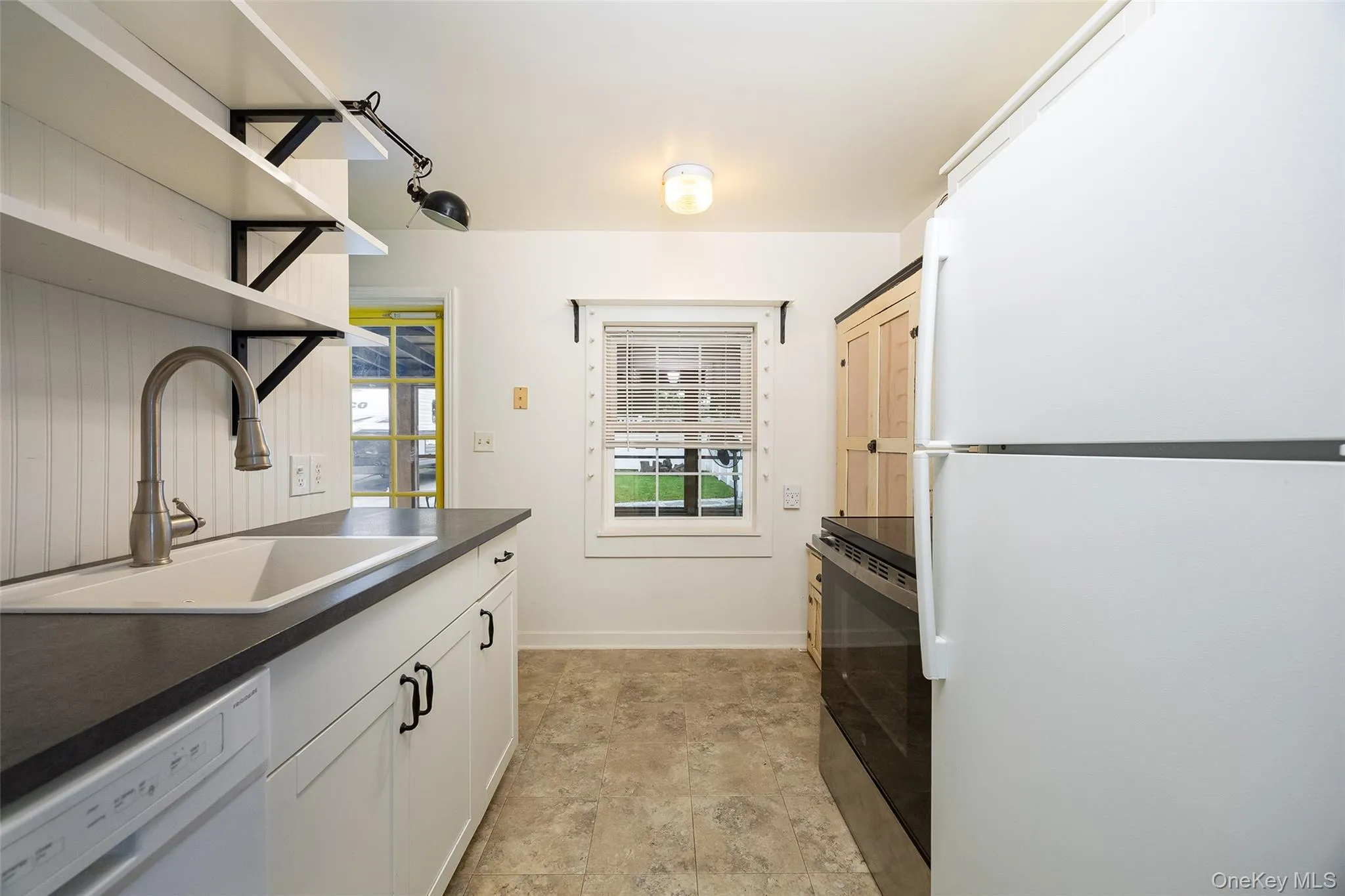 13-17 Clark Heights, Pleasant Valley, NY, 4 Bedrooms Bedrooms, 10 Rooms Rooms,2 BathroomsBathrooms,Residential,For Rent,Clark,0,1043295 13-17 Clark Heights, Pleasant Valley, NY, 4 Bedrooms Bedrooms, 10 Rooms Rooms,2 BathroomsBathrooms,Residential,For Rent,Clark,0,1043295