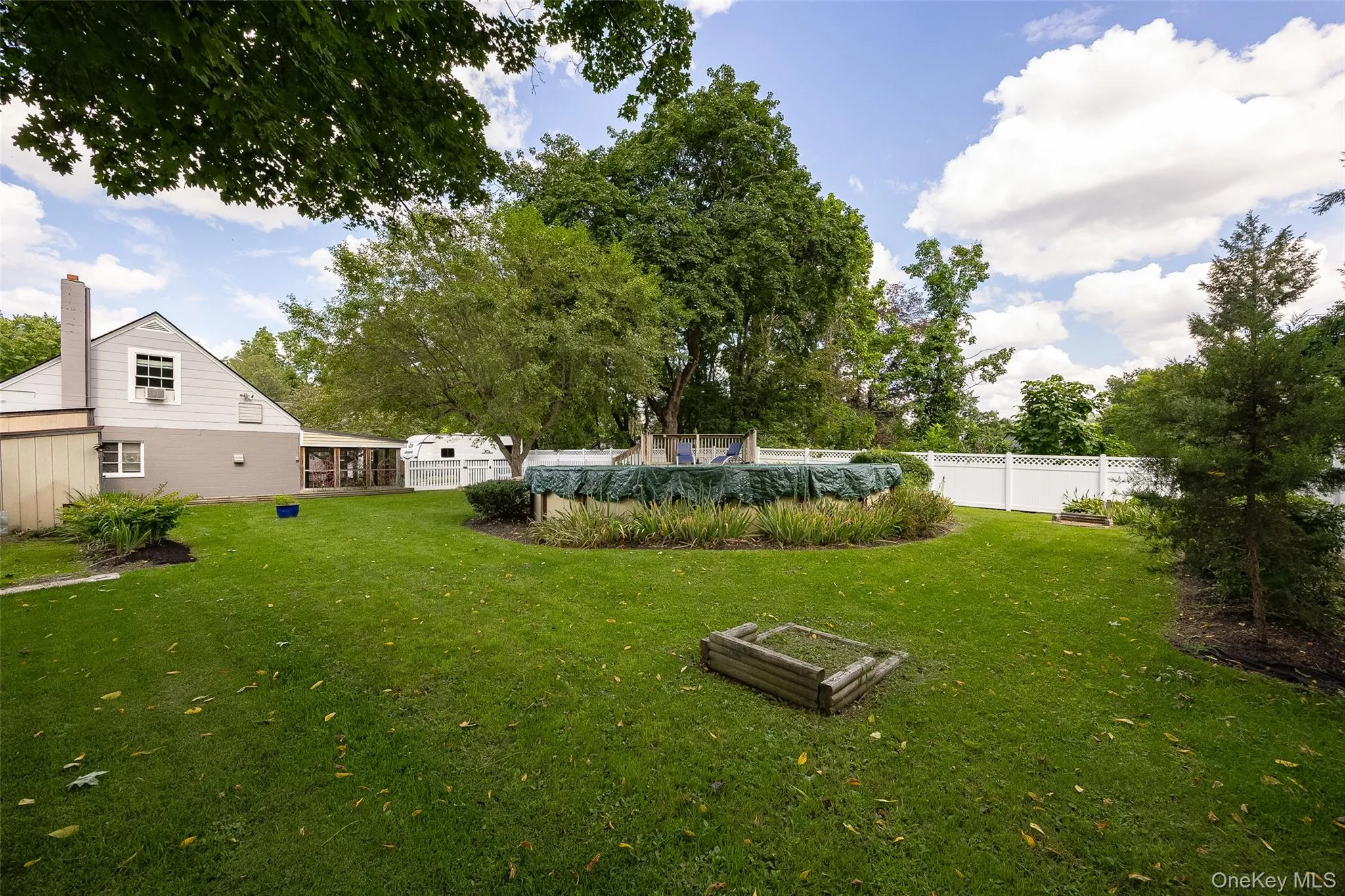 13-17 Clark Heights, Pleasant Valley, NY, 4 Bedrooms Bedrooms, 10 Rooms Rooms,2 BathroomsBathrooms,Residential,For Rent,Clark,0,1043295 13-17 Clark Heights, Pleasant Valley, NY, 4 Bedrooms Bedrooms, 10 Rooms Rooms,2 BathroomsBathrooms,Residential,For Rent,Clark,0,1043295