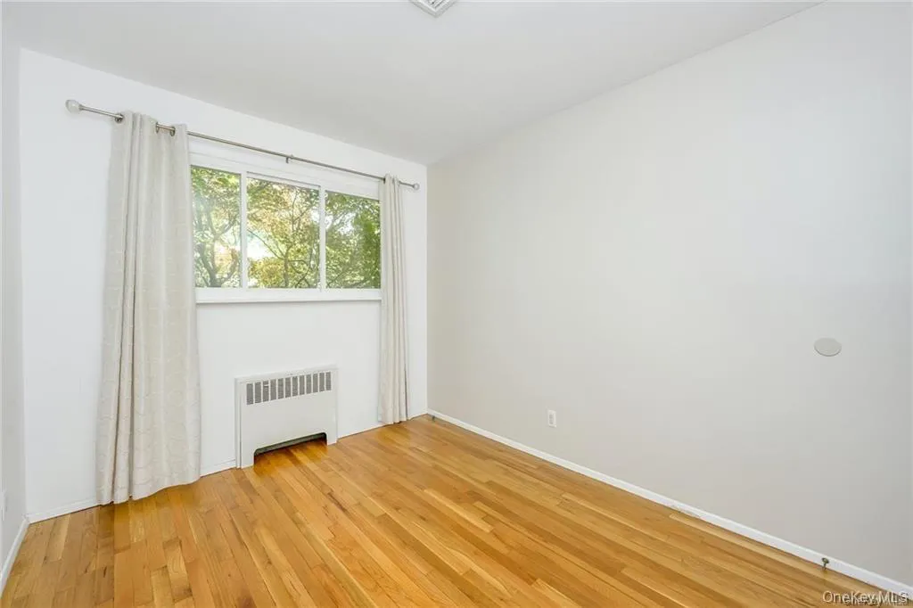 212 Crest Drive, Greenburgh, NY, 4 Bedroom Bedrooms, 7 Room Rooms,2 BathroomBathrooms,Residential Lease,For Rent,Crest,0,1043297 212 Crest Drive, Greenburgh, NY, 4 Bedroom Bedrooms, 7 Room Rooms,2 BathroomBathrooms,Residential Lease,For Rent,Crest,0,1043297