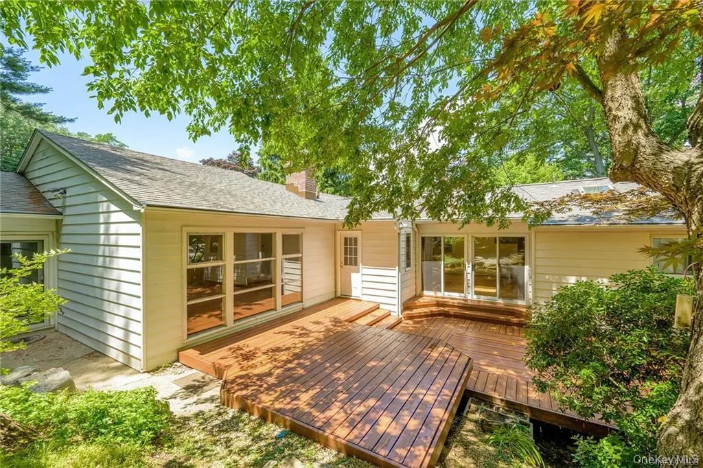 212 Crest Drive, Greenburgh, NY, 4 Bedroom Bedrooms, 7 Room Rooms,2 BathroomBathrooms,Residential Lease,For Rent,Crest,0,1043297 212 Crest Drive, Greenburgh, NY, 4 Bedroom Bedrooms, 7 Room Rooms,2 BathroomBathrooms,Residential Lease,For Rent,Crest,0,1043297