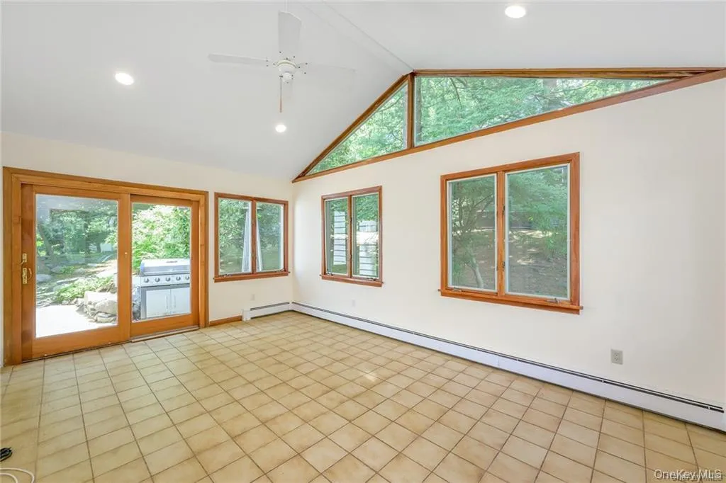 212 Crest Drive, Greenburgh, NY, 4 Bedroom Bedrooms, 7 Room Rooms,2 BathroomBathrooms,Residential Lease,For Rent,Crest,0,1043297 212 Crest Drive, Greenburgh, NY, 4 Bedroom Bedrooms, 7 Room Rooms,2 BathroomBathrooms,Residential Lease,For Rent,Crest,0,1043297