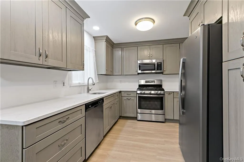 212 Crest Drive, Greenburgh, NY, 4 Bedroom Bedrooms, 7 Room Rooms,2 BathroomBathrooms,Residential Lease,For Rent,Crest,0,1043297 212 Crest Drive, Greenburgh, NY, 4 Bedroom Bedrooms, 7 Room Rooms,2 BathroomBathrooms,Residential Lease,For Rent,Crest,0,1043297