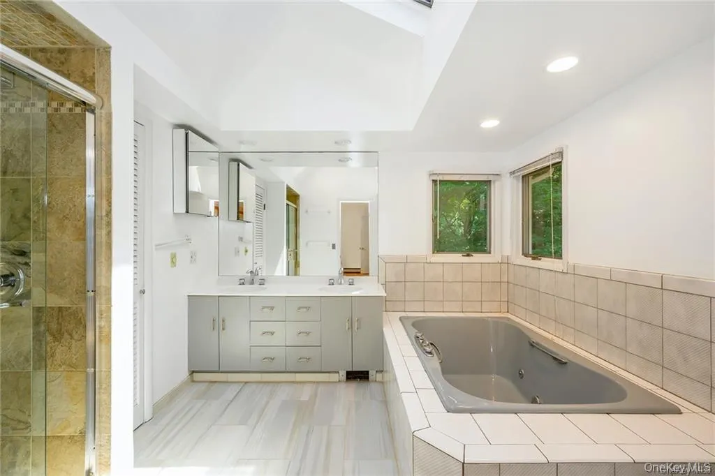 212 Crest Drive, Greenburgh, NY, 4 Bedroom Bedrooms, 7 Room Rooms,2 BathroomBathrooms,Residential Lease,For Rent,Crest,0,1043297 212 Crest Drive, Greenburgh, NY, 4 Bedroom Bedrooms, 7 Room Rooms,2 BathroomBathrooms,Residential Lease,For Rent,Crest,0,1043297