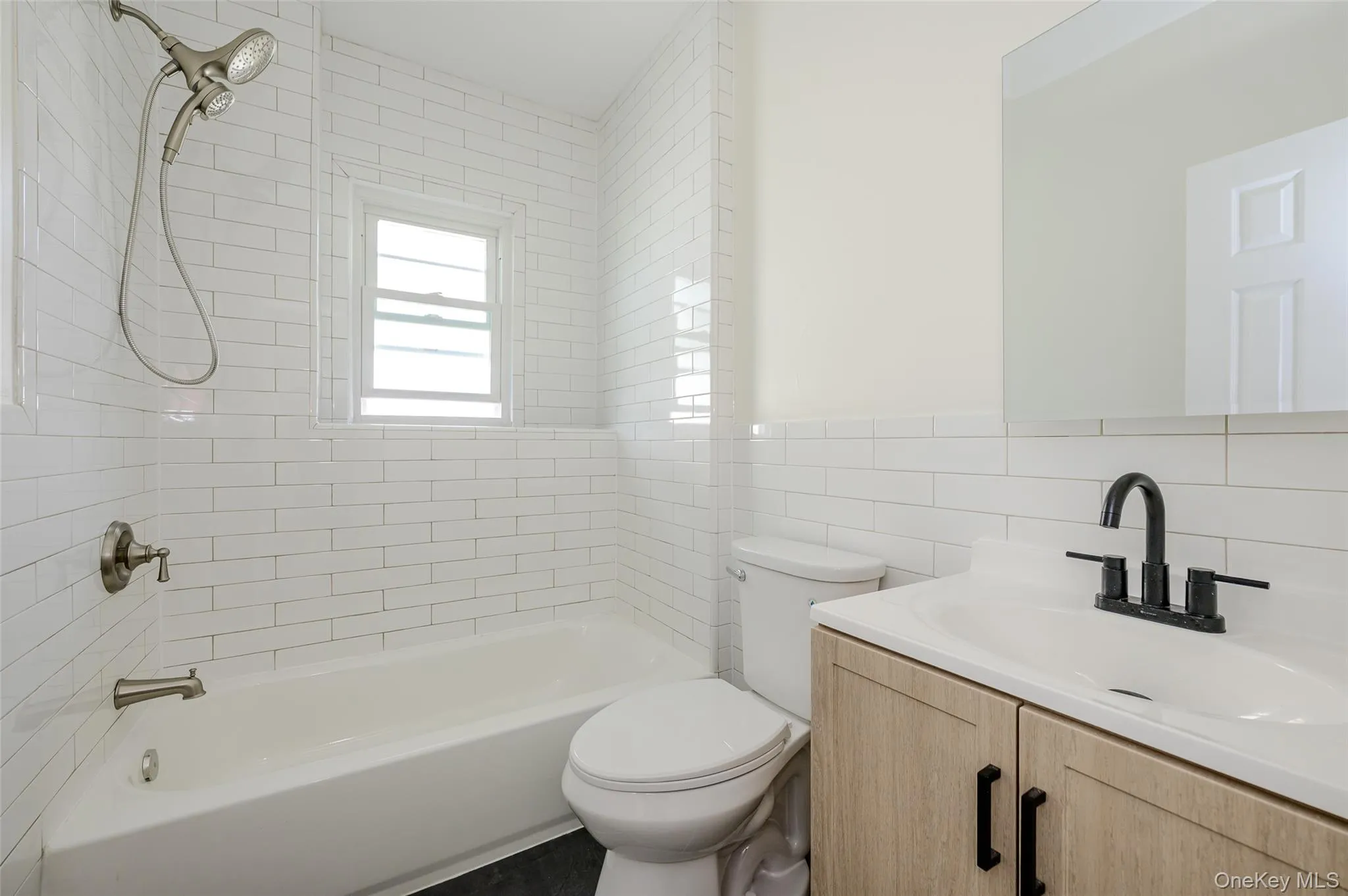 18 Watkins Street, Hempstead, NY, 1 Bedroom Bedrooms, 4 Rooms Rooms,1 BathroomBathrooms,Residential Lease,For Rent,Watkins,0,1043300 18 Watkins Street, Hempstead, NY, 1 Bedroom Bedrooms, 4 Rooms Rooms,1 BathroomBathrooms,Residential Lease,For Rent,Watkins,0,1043300