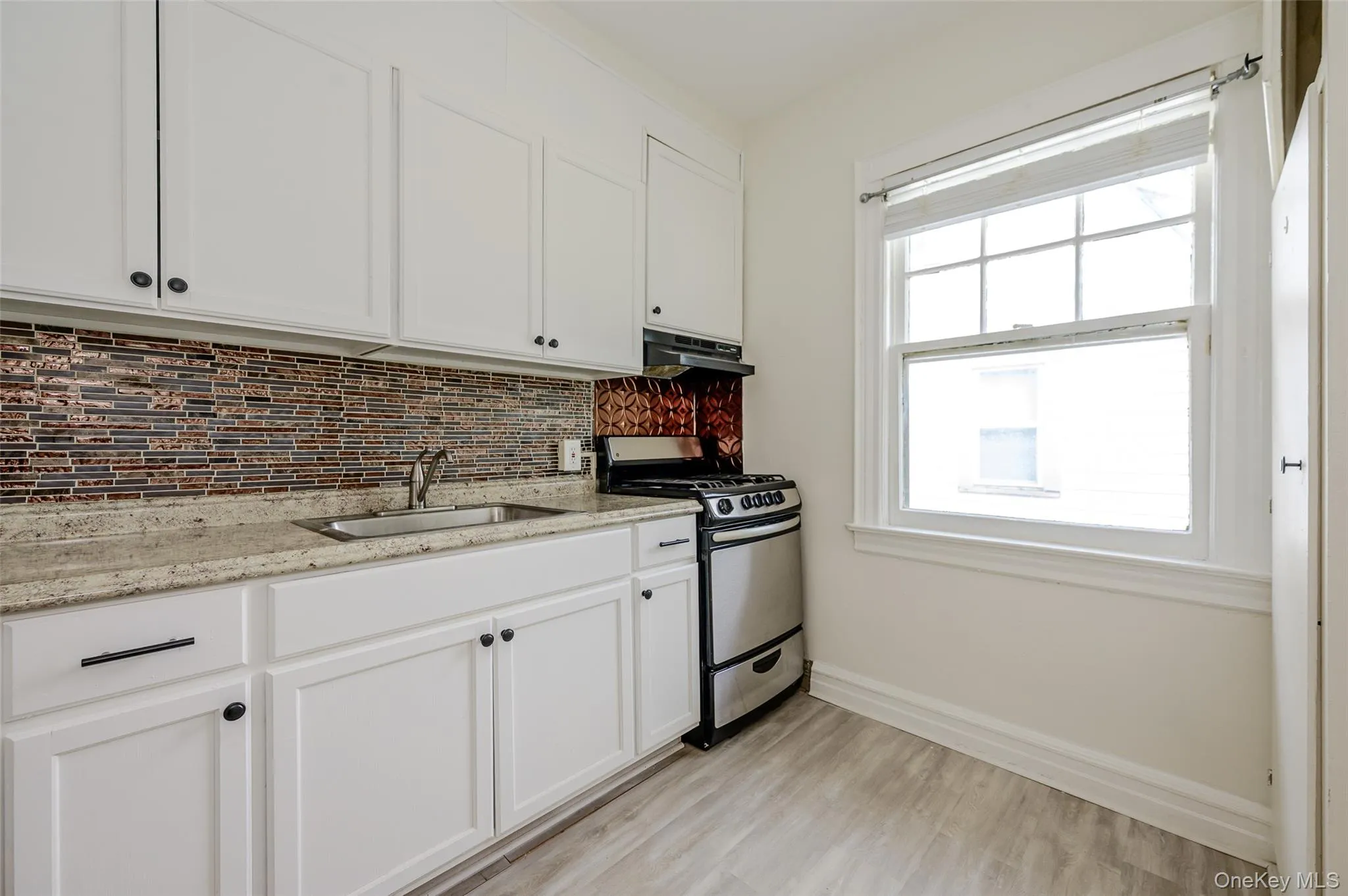 18 Watkins Street, Hempstead, NY, 1 Bedroom Bedrooms, 4 Rooms Rooms,1 BathroomBathrooms,Residential Lease,For Rent,Watkins,0,1043300 18 Watkins Street, Hempstead, NY, 1 Bedroom Bedrooms, 4 Rooms Rooms,1 BathroomBathrooms,Residential Lease,For Rent,Watkins,0,1043300