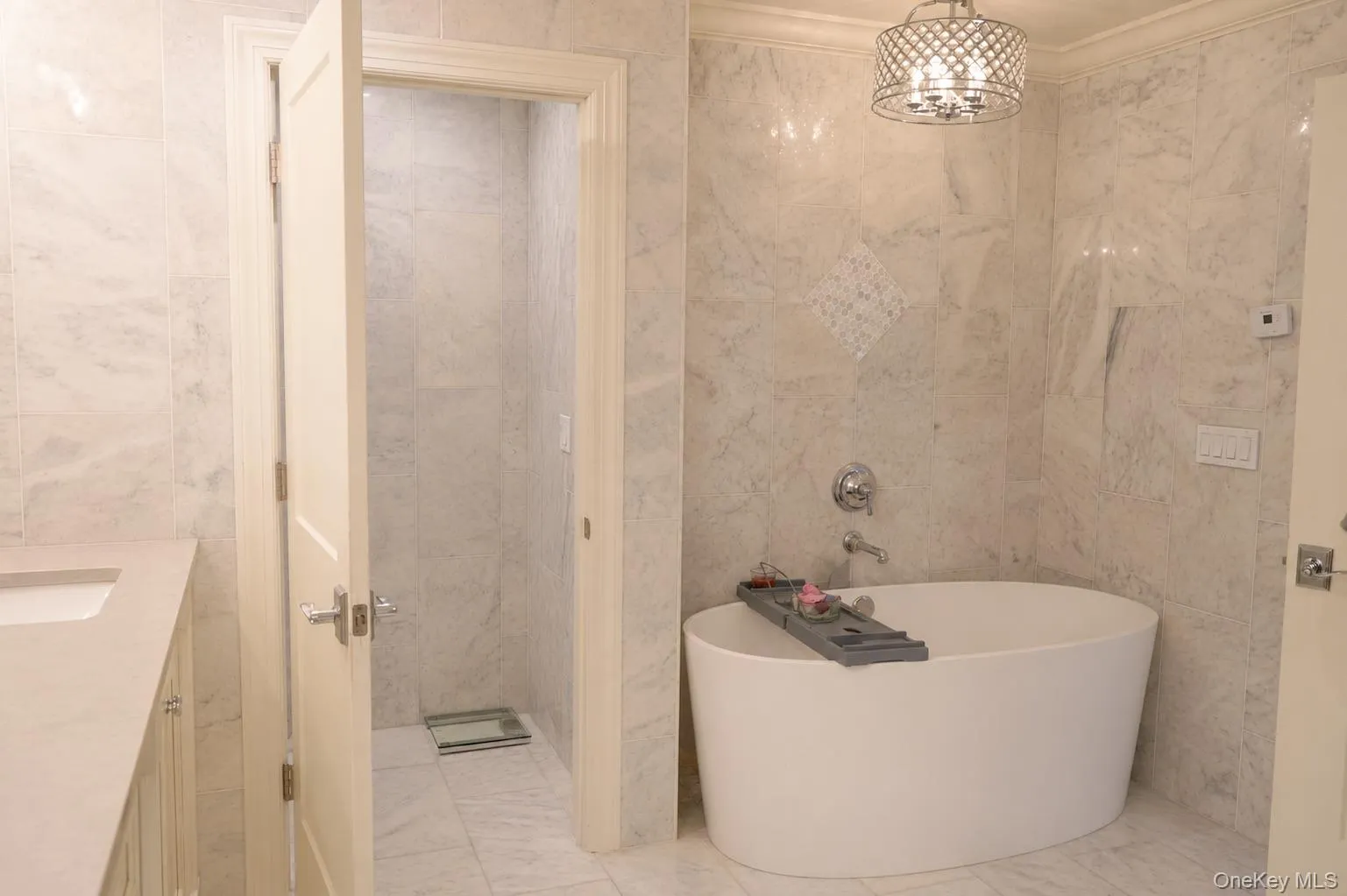 41 Snowball Drive, Huntington, NY, 3 Bedrooms Bedrooms, 10 Rooms Rooms,3 BathroomsBathrooms,Residential,For Rent,Snowball,0,1043301 41 Snowball Drive, Huntington, NY, 3 Bedrooms Bedrooms, 10 Rooms Rooms,3 BathroomsBathrooms,Residential,For Rent,Snowball,0,1043301