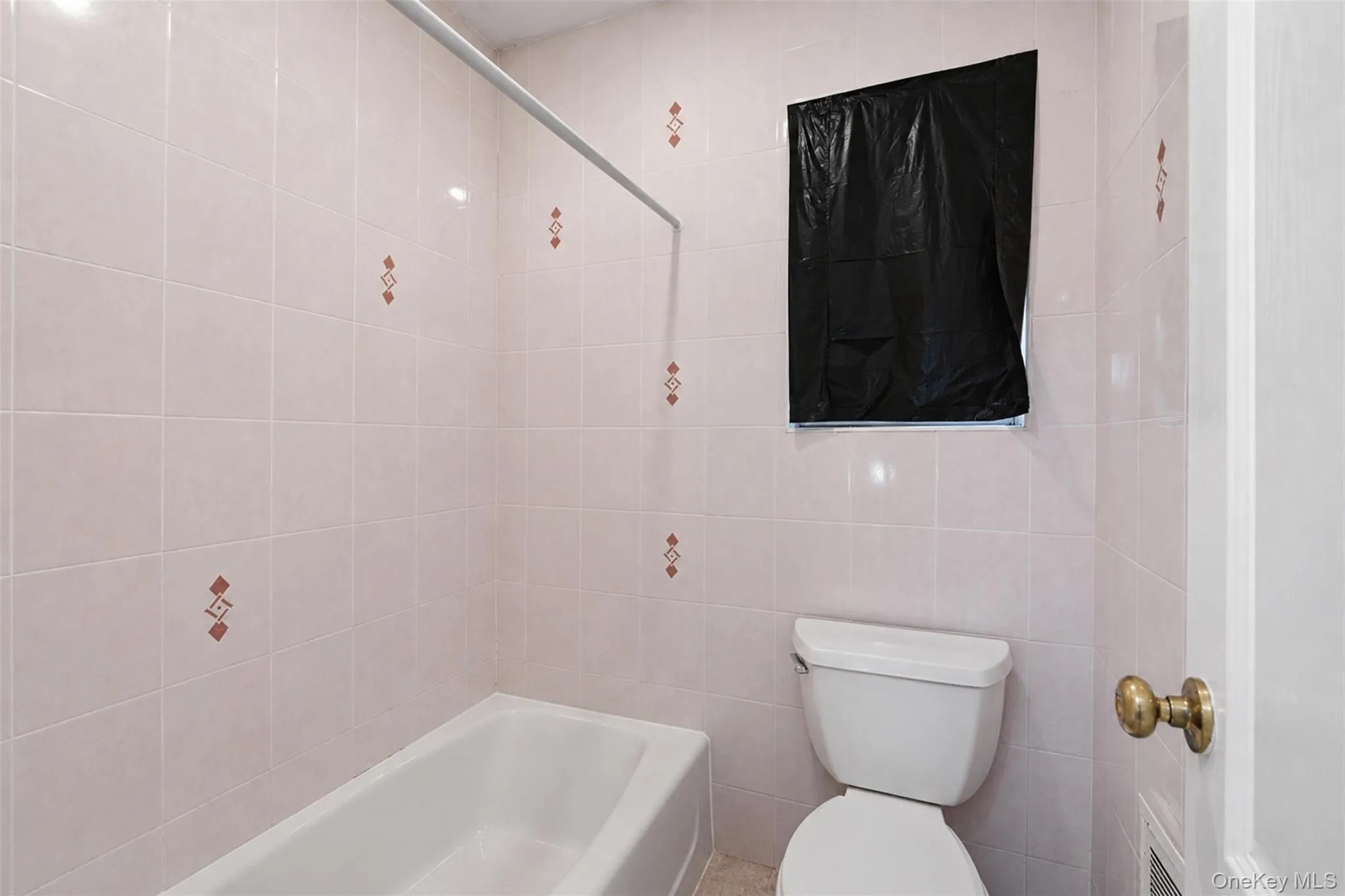 109 Decatur Avenue, Ramapo, NY, 7 Bedrooms Bedrooms, 14 Rooms Rooms,3 BathroomsBathrooms,Residential,For Rent,Decatur,0,1043303 109 Decatur Avenue, Ramapo, NY, 7 Bedrooms Bedrooms, 14 Rooms Rooms,3 BathroomsBathrooms,Residential,For Rent,Decatur,0,1043303
