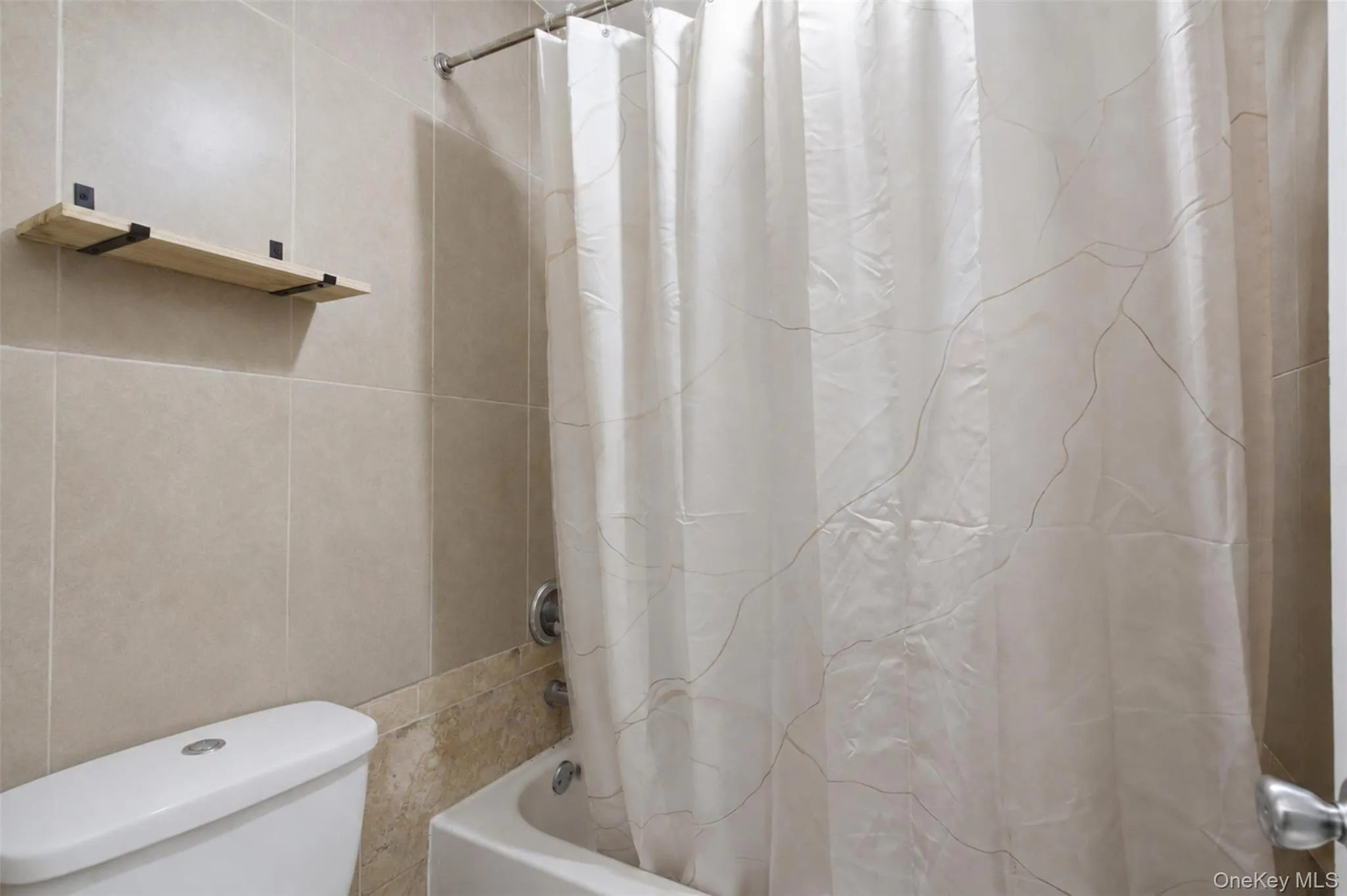 109 Decatur Avenue, Ramapo, NY, 7 Bedrooms Bedrooms, 14 Rooms Rooms,3 BathroomsBathrooms,Residential,For Rent,Decatur,0,1043303 109 Decatur Avenue, Ramapo, NY, 7 Bedrooms Bedrooms, 14 Rooms Rooms,3 BathroomsBathrooms,Residential,For Rent,Decatur,0,1043303
