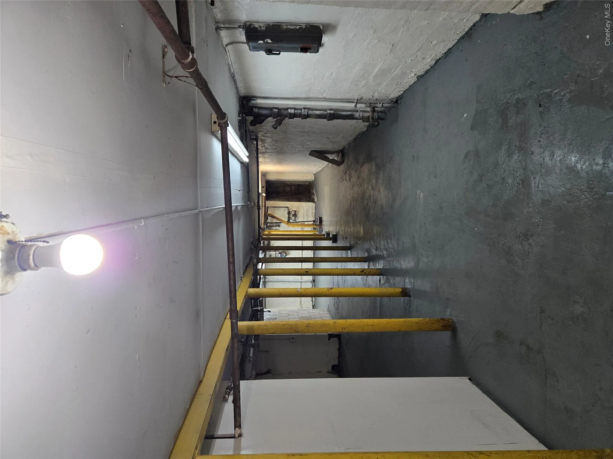 3958 Bronxwood Avenue, New York, NY, ,Commercial Lease,For Rent,Bronxwood Avenue,0,1043306 3958 Bronxwood Avenue, New York, NY, ,Commercial Lease,For Rent,Bronxwood Avenue,0,1043306