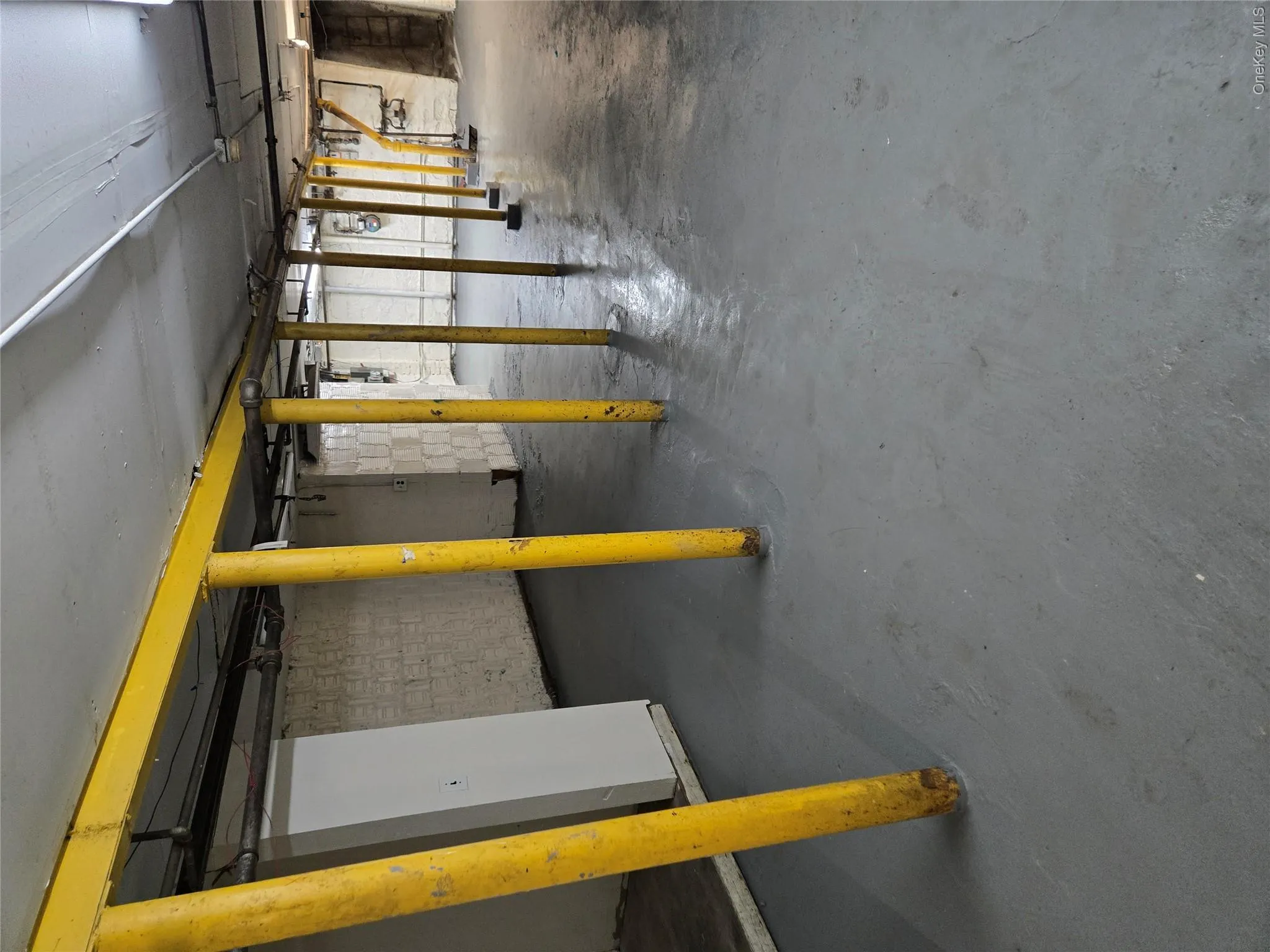 3958 Bronxwood Avenue, New York, NY, ,Commercial Lease,For Rent,Bronxwood Avenue,0,1043306 3958 Bronxwood Avenue, New York, NY, ,Commercial Lease,For Rent,Bronxwood Avenue,0,1043306