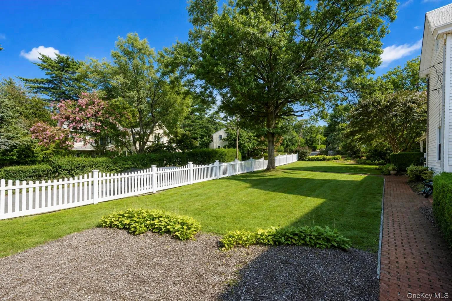 104 Bayville Avenue, Oyster Bay, NY, 3 Bedrooms Bedrooms, 7 Rooms Rooms,1 BathroomBathrooms,Residential,For Rent,Bayville,0,1043308 104 Bayville Avenue, Oyster Bay, NY, 3 Bedrooms Bedrooms, 7 Rooms Rooms,1 BathroomBathrooms,Residential,For Rent,Bayville,0,1043308