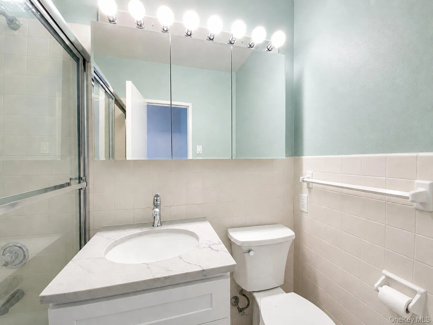 26910 Grand Central, New York, NY, 3 Rooms Rooms,1 BathroomBathrooms,Residential,For Rent,Grand Central,0,1043311 26910 Grand Central, New York, NY, 3 Rooms Rooms,1 BathroomBathrooms,Residential,For Rent,Grand Central,0,1043311