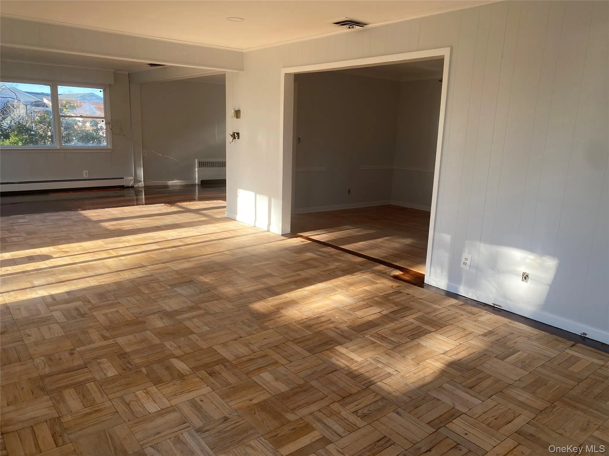 60 Gristmill Lane, North Hempstead, NY, 5 Bedrooms Bedrooms, 11 Rooms Rooms,3 BathroomsBathrooms,Residential Lease,For Rent,Gristmill,0,1043316 60 Gristmill Lane, North Hempstead, NY, 5 Bedrooms Bedrooms, 11 Rooms Rooms,3 BathroomsBathrooms,Residential Lease,For Rent,Gristmill,0,1043316