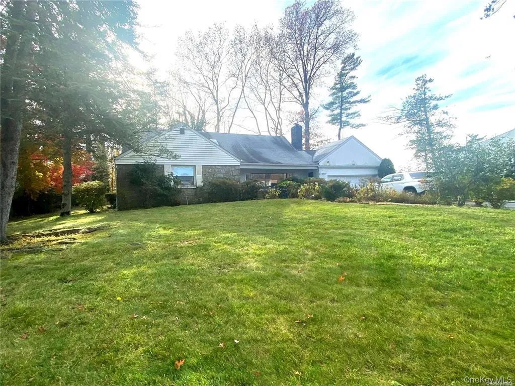 60 Gristmill Lane, North Hempstead, NY, 5 Bedrooms Bedrooms, 11 Rooms Rooms,3 BathroomsBathrooms,Residential Lease,For Rent,Gristmill,0,1043316 60 Gristmill Lane, North Hempstead, NY, 5 Bedrooms Bedrooms, 11 Rooms Rooms,3 BathroomsBathrooms,Residential Lease,For Rent,Gristmill,0,1043316