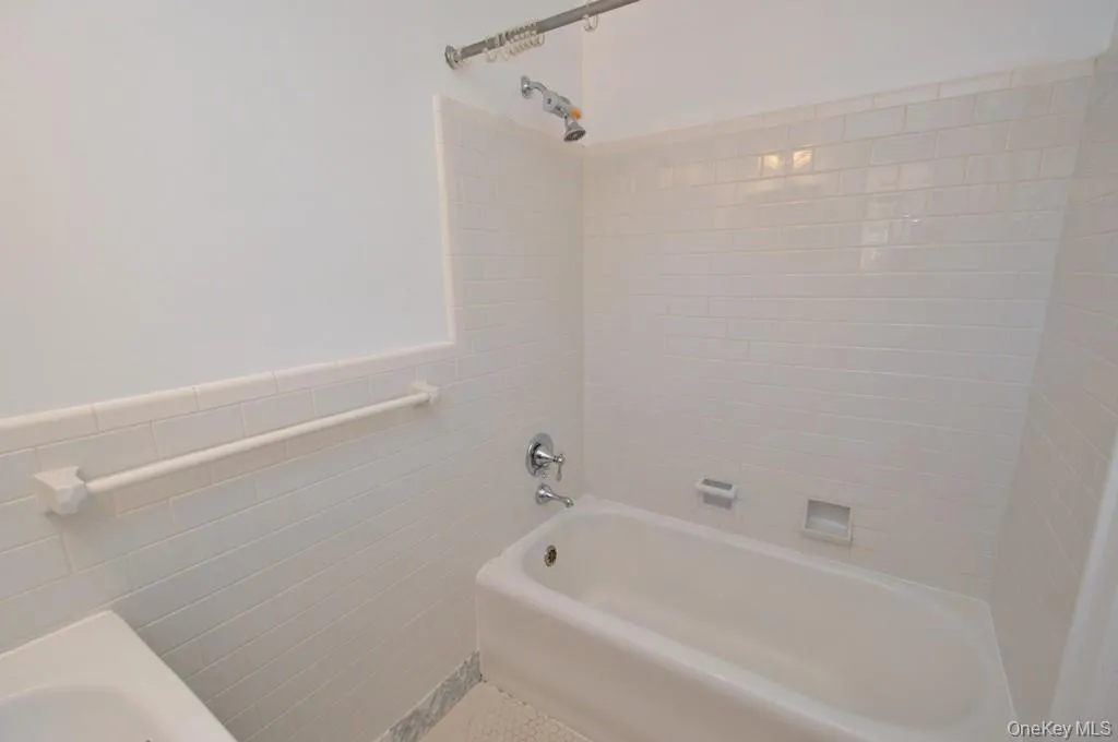 Master Bath view 2 Master Bath view 2