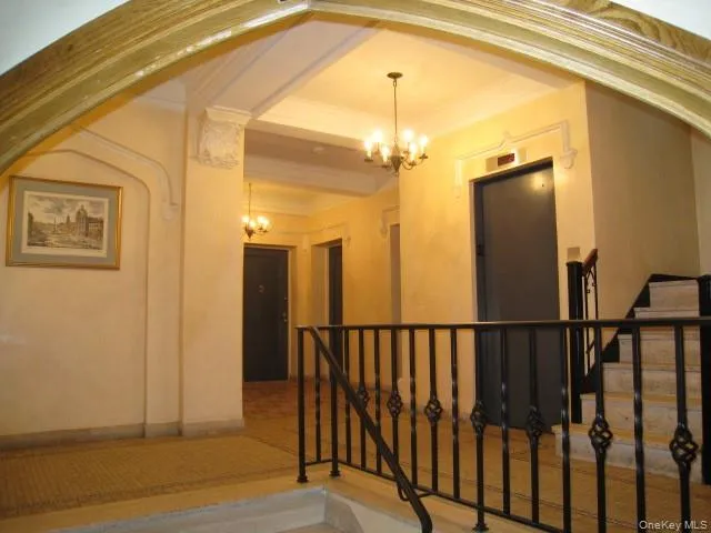 Lobby Lobby