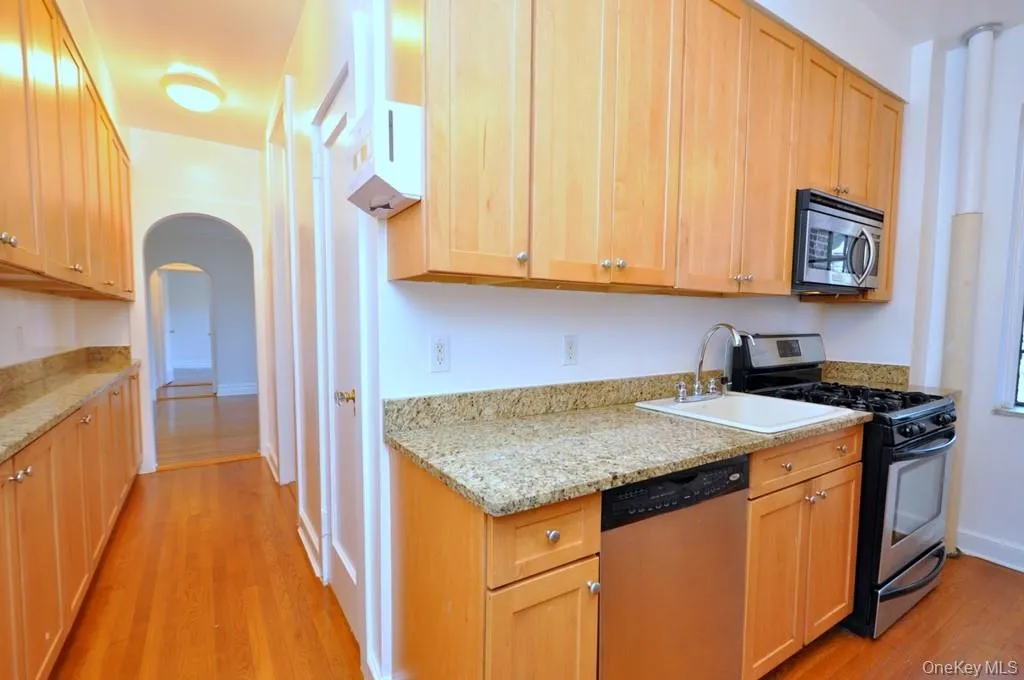 155 Garth Road, Eastchester, NY, 3 Bedrooms Bedrooms, 7 Rooms Rooms,2 BathroomsBathrooms,Residential Lease,For Rent,Garth,0,1043319 155 Garth Road, Eastchester, NY, 3 Bedrooms Bedrooms, 7 Rooms Rooms,2 BathroomsBathrooms,Residential Lease,For Rent,Garth,0,1043319