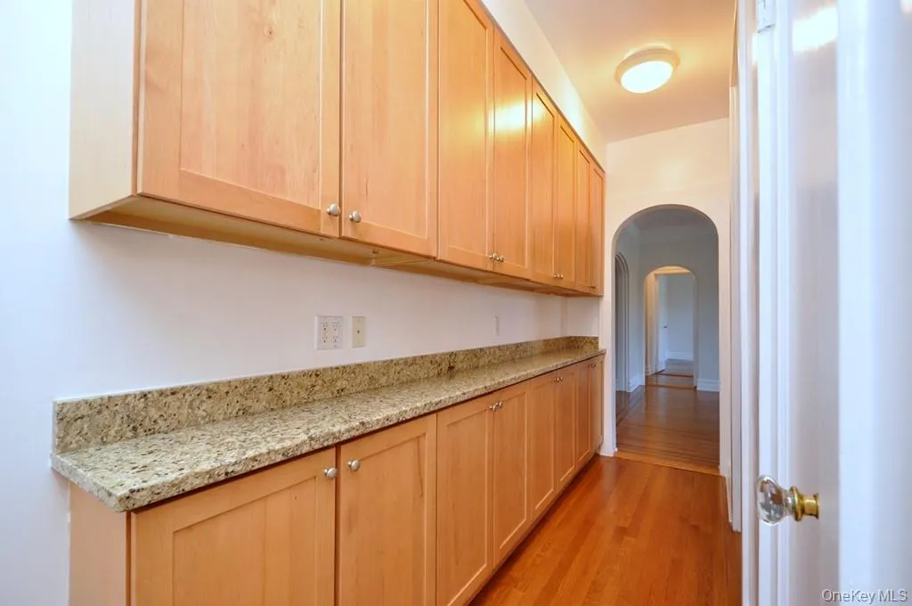 155 Garth Road, Eastchester, NY, 3 Bedrooms Bedrooms, 7 Rooms Rooms,2 BathroomsBathrooms,Residential Lease,For Rent,Garth,0,1043319 155 Garth Road, Eastchester, NY, 3 Bedrooms Bedrooms, 7 Rooms Rooms,2 BathroomsBathrooms,Residential Lease,For Rent,Garth,0,1043319
