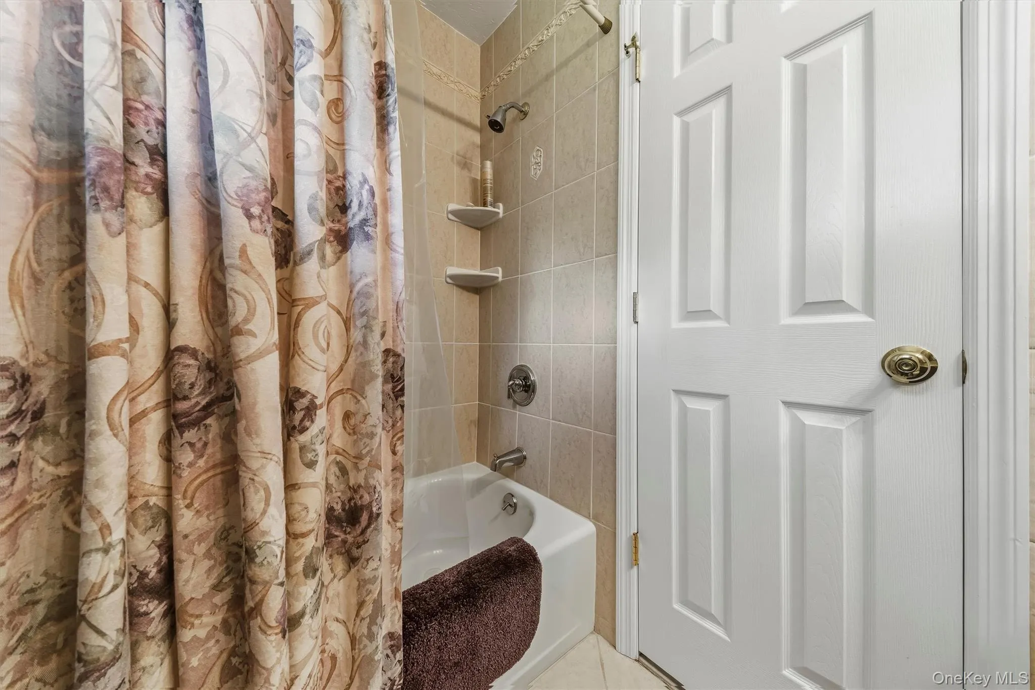 15 Cindy Lane, Woodbury, NY, 4 Bedrooms Bedrooms, 11 Rooms Rooms,2 BathroomsBathrooms,Residential,For Rent,Cindy,0,1043320 15 Cindy Lane, Woodbury, NY, 4 Bedrooms Bedrooms, 11 Rooms Rooms,2 BathroomsBathrooms,Residential,For Rent,Cindy,0,1043320
