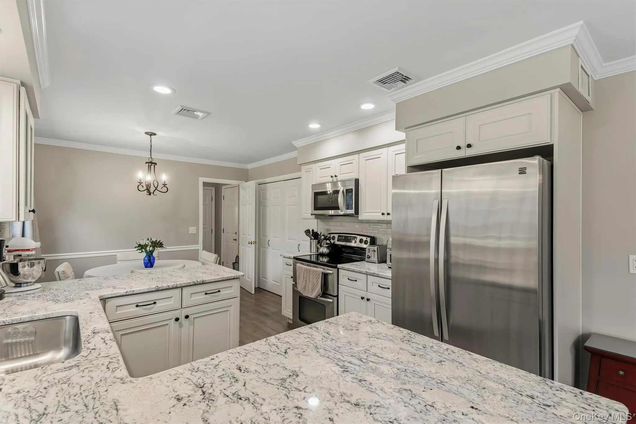 15 Cindy Lane, Woodbury, NY, 4 Bedrooms Bedrooms, 11 Rooms Rooms,2 BathroomsBathrooms,Residential,For Rent,Cindy,0,1043320 15 Cindy Lane, Woodbury, NY, 4 Bedrooms Bedrooms, 11 Rooms Rooms,2 BathroomsBathrooms,Residential,For Rent,Cindy,0,1043320