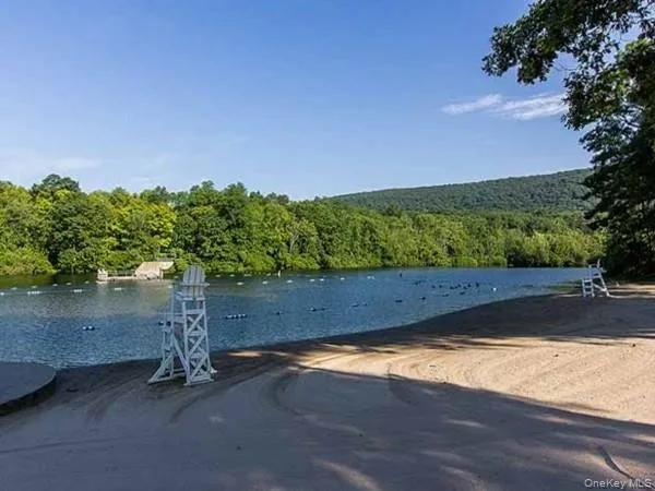 15 Cindy Lane, Woodbury, NY, 4 Bedrooms Bedrooms, 11 Rooms Rooms,2 BathroomsBathrooms,Residential,For Rent,Cindy,0,1043320 15 Cindy Lane, Woodbury, NY, 4 Bedrooms Bedrooms, 11 Rooms Rooms,2 BathroomsBathrooms,Residential,For Rent,Cindy,0,1043320