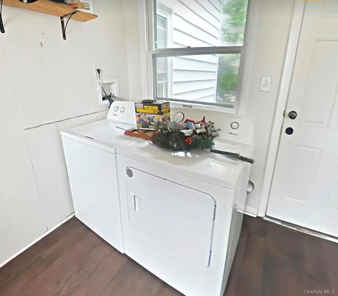 41 Sherman Street, Out Of Area, NY, 3 Bedrooms Bedrooms, 8 Rooms Rooms,2 BathroomsBathrooms,Residential,For Rent,Sherman,0,1043325 41 Sherman Street, Out Of Area, NY, 3 Bedrooms Bedrooms, 8 Rooms Rooms,2 BathroomsBathrooms,Residential,For Rent,Sherman,0,1043325