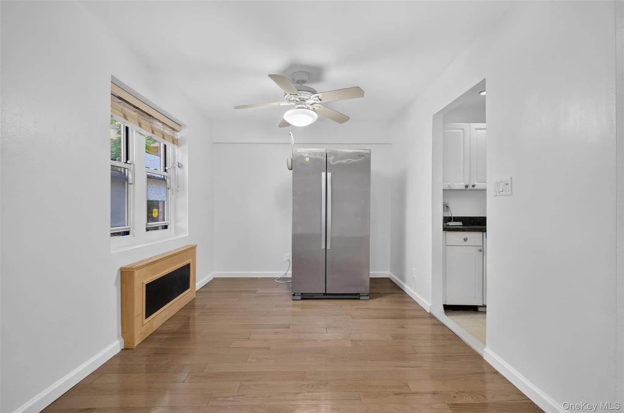 20 Hill Park Avenue, North Hempstead, NY, 2 Bedrooms Bedrooms, 5 Rooms Rooms,2 BathroomsBathrooms,Residential,For Rent,Hill Park,0,1043334 20 Hill Park Avenue, North Hempstead, NY, 2 Bedrooms Bedrooms, 5 Rooms Rooms,2 BathroomsBathrooms,Residential,For Rent,Hill Park,0,1043334