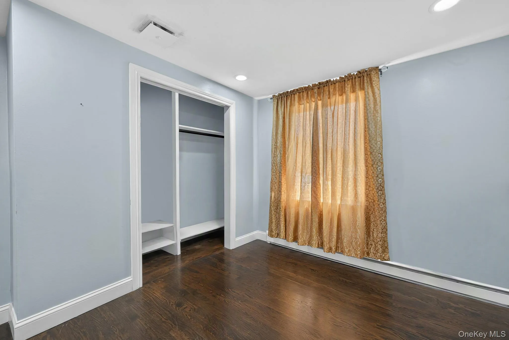 142 27th Street, Babylon, NY, 5 Bedrooms Bedrooms, 10 Rooms Rooms,2 BathroomsBathrooms,Residential,For Rent,27th,0,1043340 142 27th Street, Babylon, NY, 5 Bedrooms Bedrooms, 10 Rooms Rooms,2 BathroomsBathrooms,Residential,For Rent,27th,0,1043340