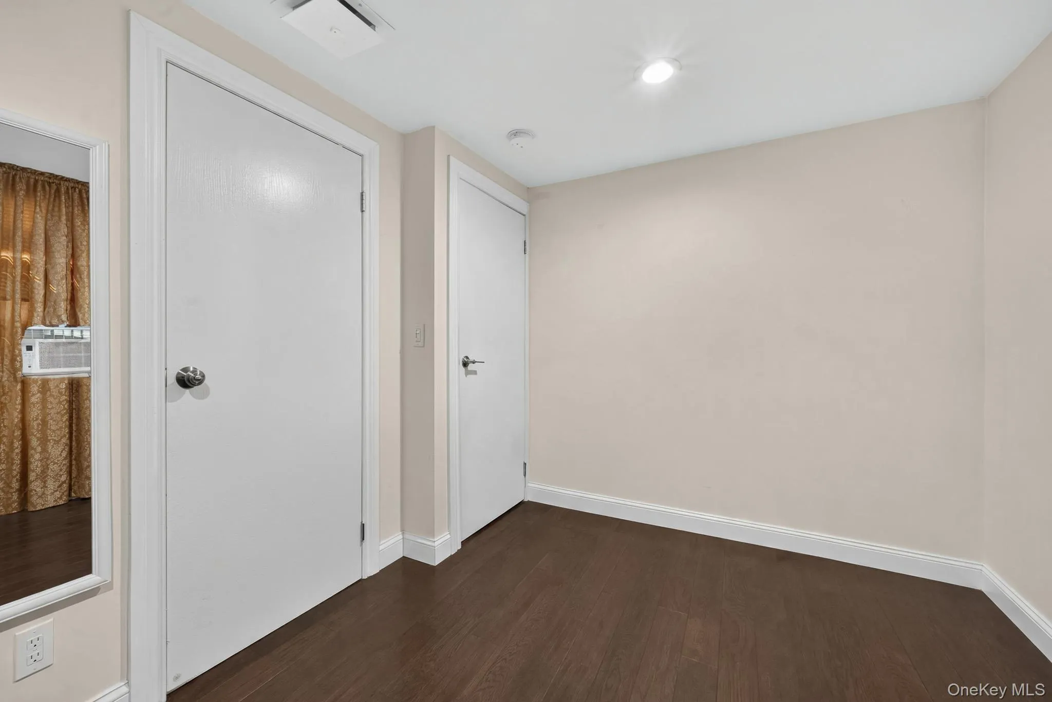 142 27th Street, Babylon, NY, 5 Bedrooms Bedrooms, 10 Rooms Rooms,2 BathroomsBathrooms,Residential,For Rent,27th,0,1043340 142 27th Street, Babylon, NY, 5 Bedrooms Bedrooms, 10 Rooms Rooms,2 BathroomsBathrooms,Residential,For Rent,27th,0,1043340