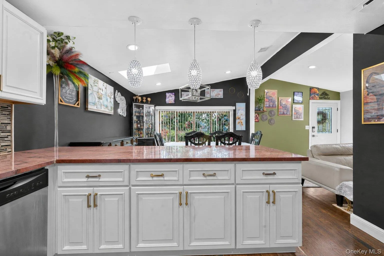 142 27th Street, Babylon, NY, 5 Bedrooms Bedrooms, 10 Rooms Rooms,2 BathroomsBathrooms,Residential,For Rent,27th,0,1043340 142 27th Street, Babylon, NY, 5 Bedrooms Bedrooms, 10 Rooms Rooms,2 BathroomsBathrooms,Residential,For Rent,27th,0,1043340