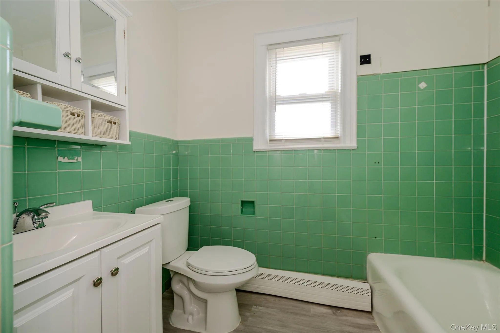 18 Watkins Street, Hempstead, NY, 2 Bedrooms Bedrooms, 5 Rooms Rooms,1 BathroomBathrooms,Residential Lease,For Rent,Watkins,0,1043342 18 Watkins Street, Hempstead, NY, 2 Bedrooms Bedrooms, 5 Rooms Rooms,1 BathroomBathrooms,Residential Lease,For Rent,Watkins,0,1043342