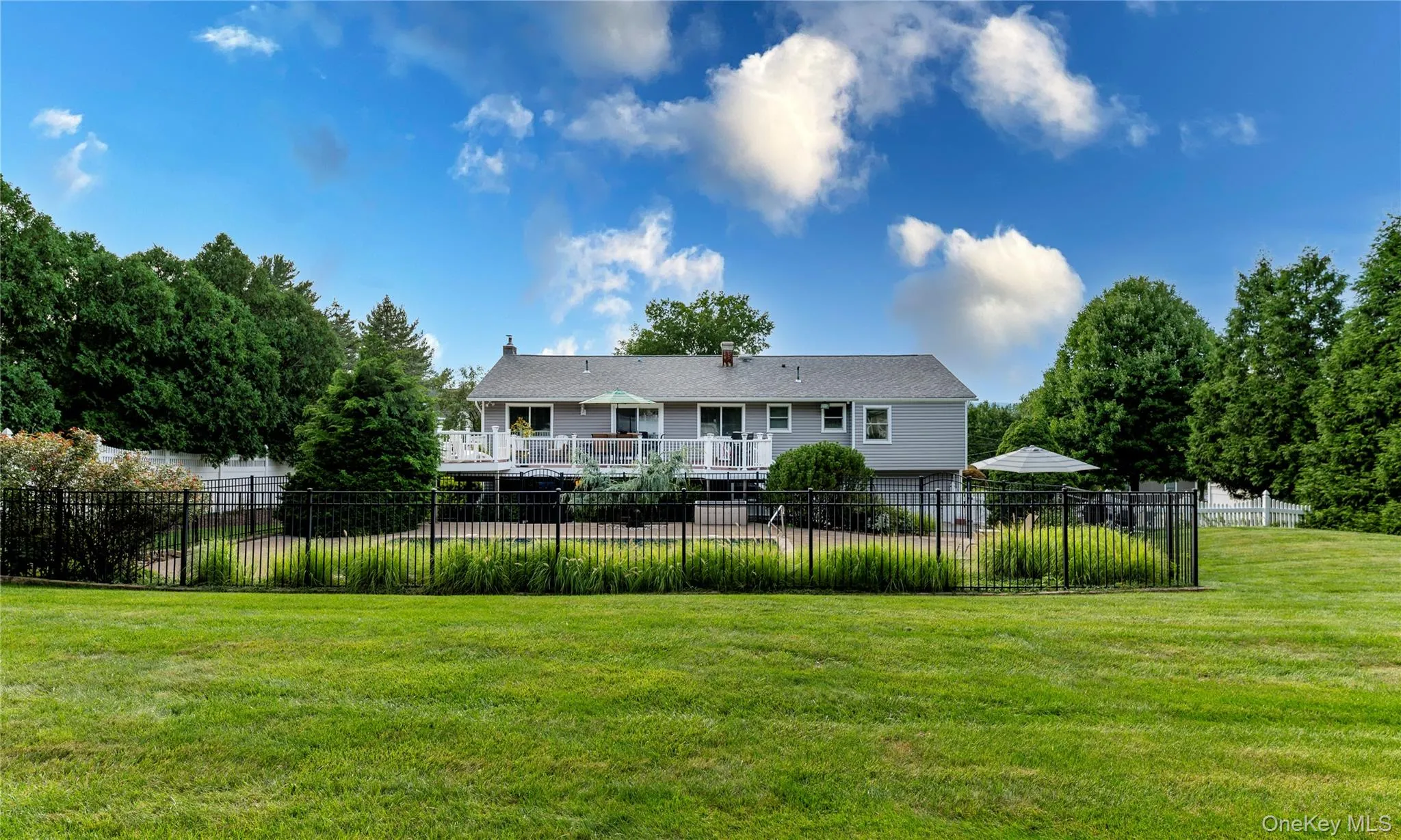 619 Russet Road, Clarkstown, NY, 4 Bedrooms Bedrooms, 9 Rooms Rooms,3 BathroomsBathrooms,Residential,For Rent,Russet,0,1043344 619 Russet Road, Clarkstown, NY, 4 Bedrooms Bedrooms, 9 Rooms Rooms,3 BathroomsBathrooms,Residential,For Rent,Russet,0,1043344