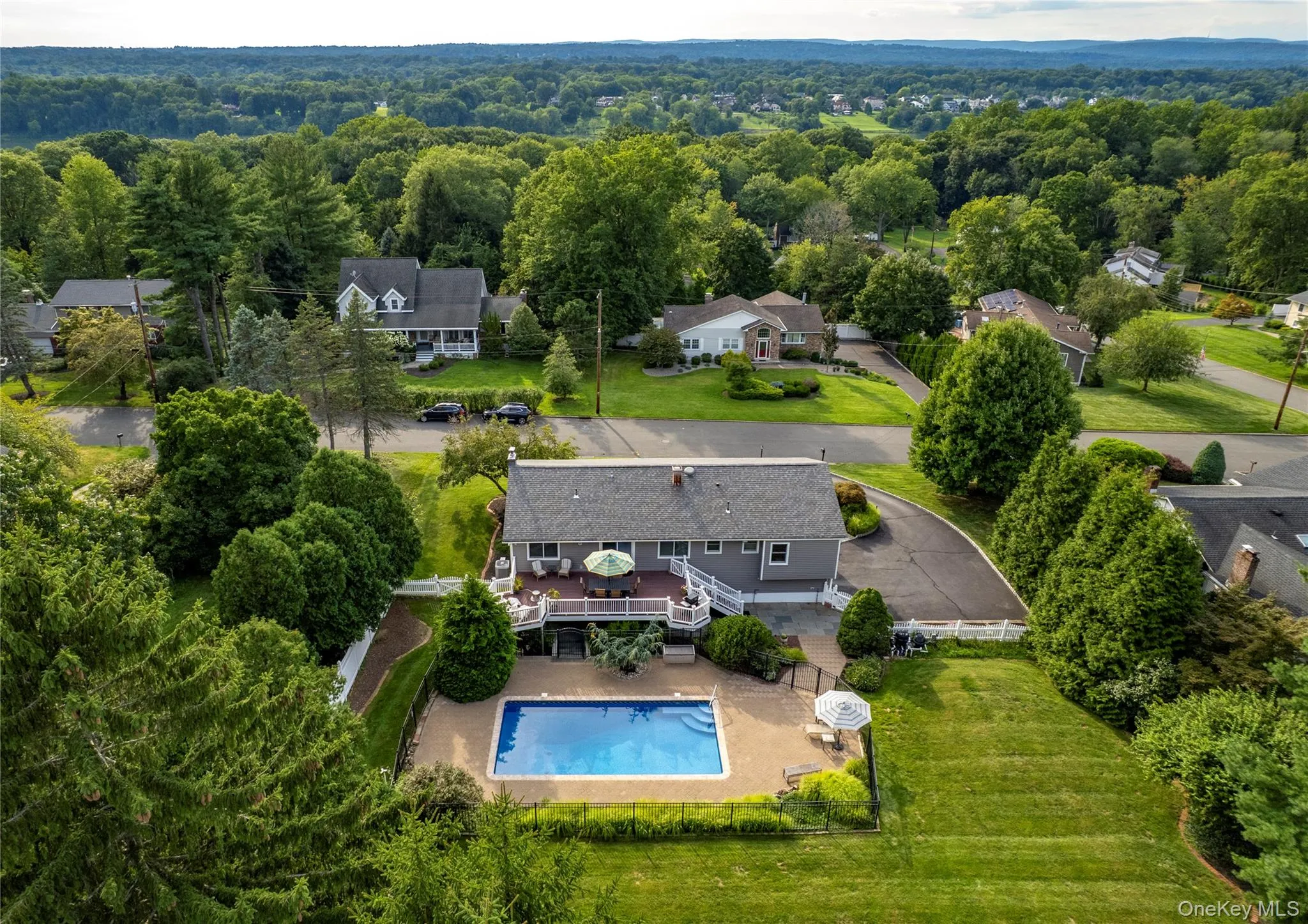 619 Russet Road, Clarkstown, NY, 4 Bedrooms Bedrooms, 9 Rooms Rooms,3 BathroomsBathrooms,Residential,For Rent,Russet,0,1043344 619 Russet Road, Clarkstown, NY, 4 Bedrooms Bedrooms, 9 Rooms Rooms,3 BathroomsBathrooms,Residential,For Rent,Russet,0,1043344