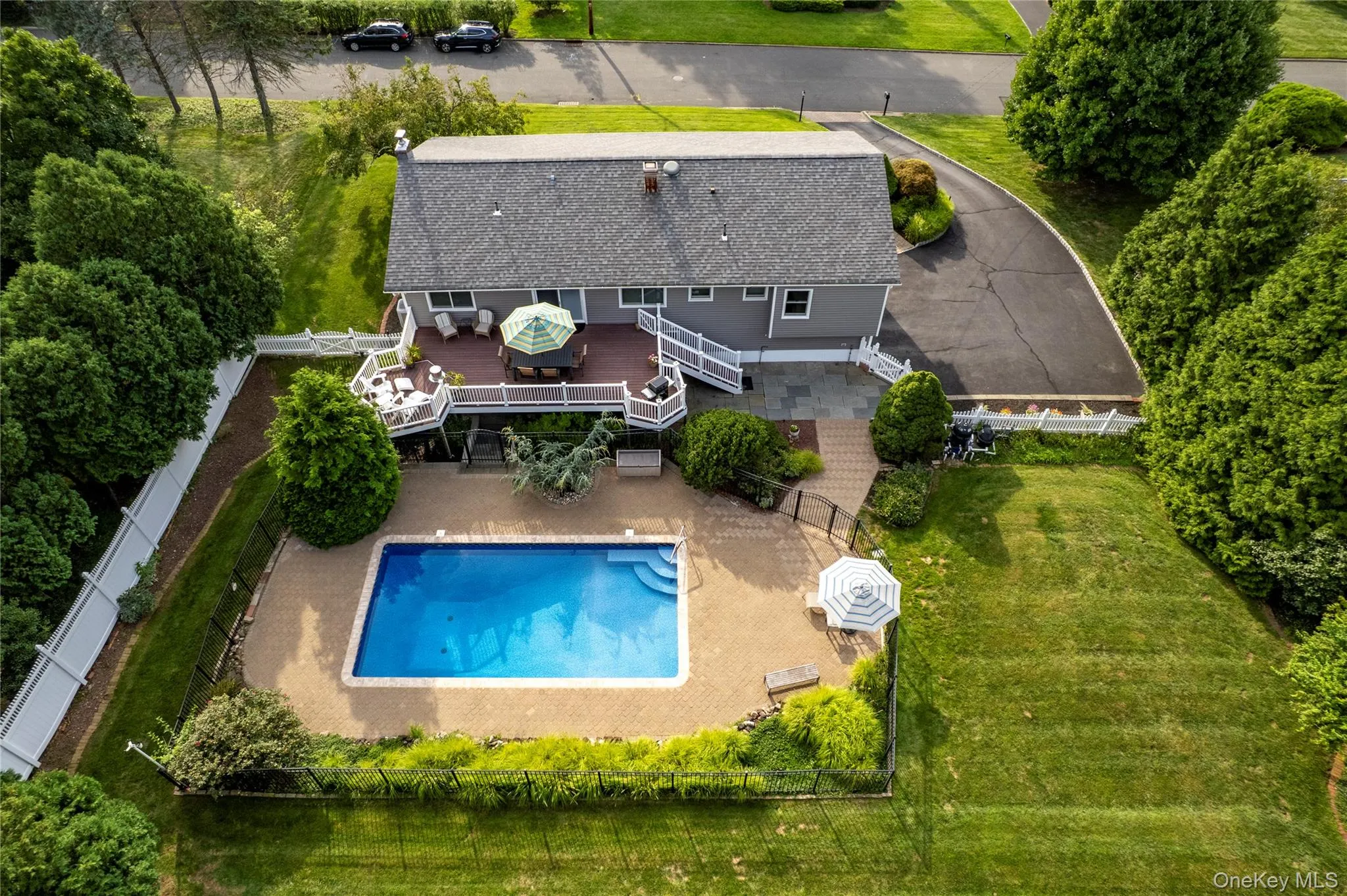 619 Russet Road, Clarkstown, NY, 4 Bedrooms Bedrooms, 9 Rooms Rooms,3 BathroomsBathrooms,Residential,For Rent,Russet,0,1043344 619 Russet Road, Clarkstown, NY, 4 Bedrooms Bedrooms, 9 Rooms Rooms,3 BathroomsBathrooms,Residential,For Rent,Russet,0,1043344