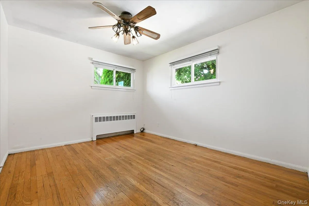 3695 Waverly Avenue, Hempstead, NY, 4 Bedrooms Bedrooms, 8 Rooms Rooms,2 BathroomsBathrooms,Residential,For Rent,Waverly,0,1043345 3695 Waverly Avenue, Hempstead, NY, 4 Bedrooms Bedrooms, 8 Rooms Rooms,2 BathroomsBathrooms,Residential,For Rent,Waverly,0,1043345