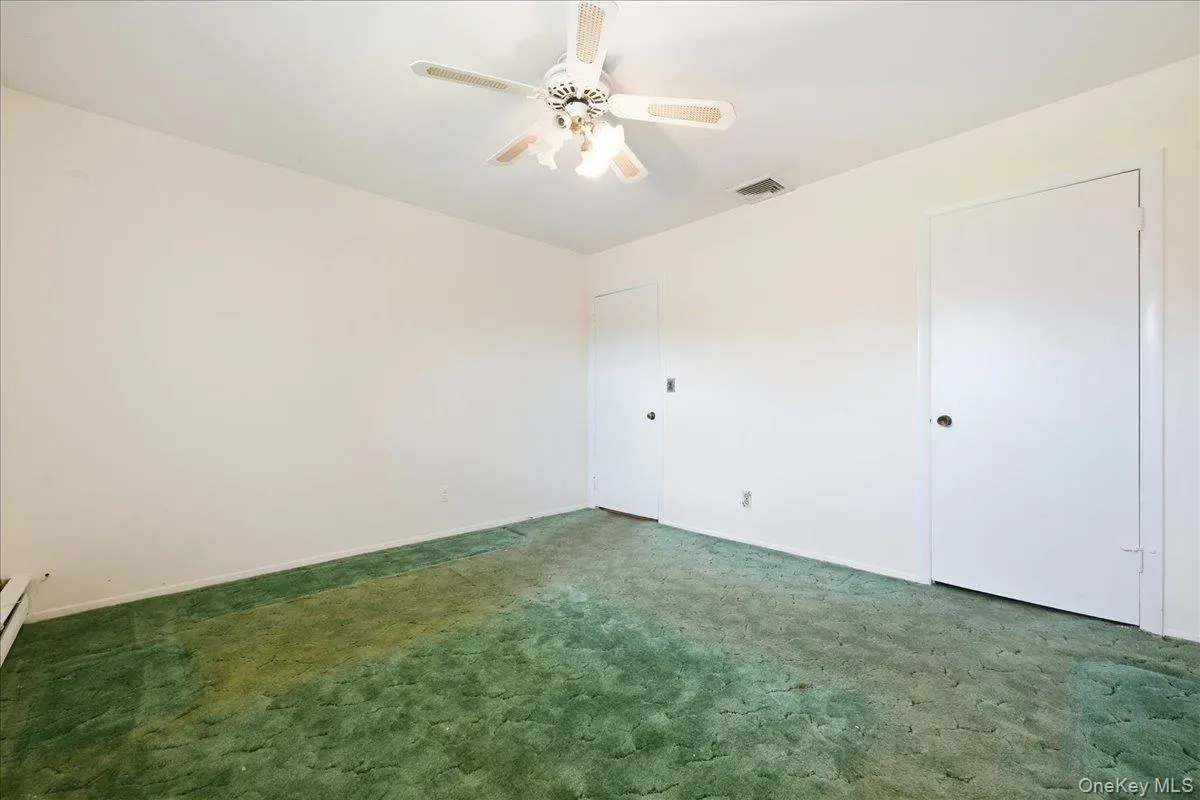3695 Waverly Avenue, Hempstead, NY, 4 Bedrooms Bedrooms, 8 Rooms Rooms,2 BathroomsBathrooms,Residential,For Rent,Waverly,0,1043345 3695 Waverly Avenue, Hempstead, NY, 4 Bedrooms Bedrooms, 8 Rooms Rooms,2 BathroomsBathrooms,Residential,For Rent,Waverly,0,1043345