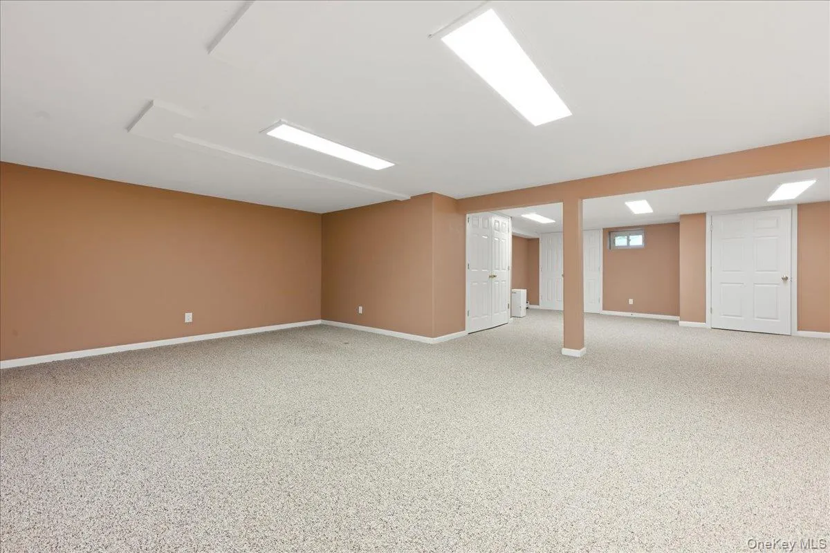 3695 Waverly Avenue, Hempstead, NY, 4 Bedrooms Bedrooms, 8 Rooms Rooms,2 BathroomsBathrooms,Residential,For Rent,Waverly,0,1043345 3695 Waverly Avenue, Hempstead, NY, 4 Bedrooms Bedrooms, 8 Rooms Rooms,2 BathroomsBathrooms,Residential,For Rent,Waverly,0,1043345