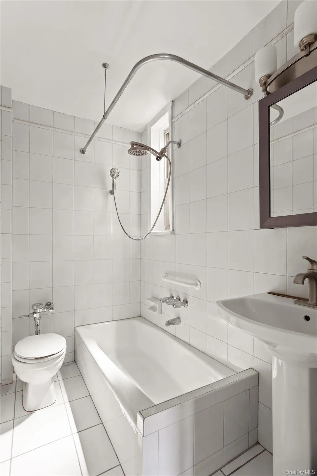 43-10 48th Avenue, New York, NY, 1 Bedroom Bedrooms, 3 Rooms Rooms,1 BathroomBathrooms,Residential,For Rent,48th,0,1043348 43-10 48th Avenue, New York, NY, 1 Bedroom Bedrooms, 3 Rooms Rooms,1 BathroomBathrooms,Residential,For Rent,48th,0,1043348