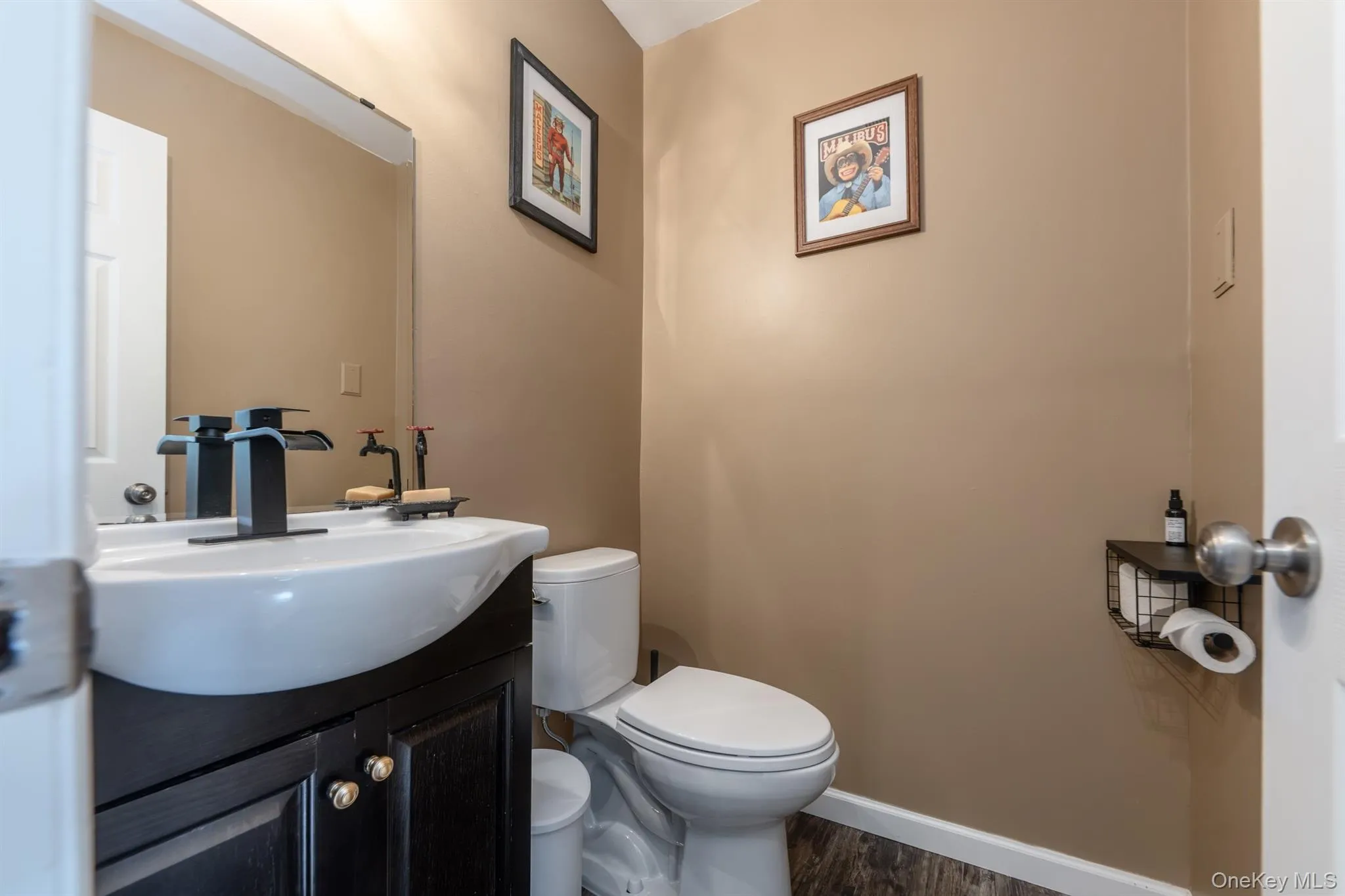 1 Sean Court, New Windsor, NY, 4 Bedrooms Bedrooms, 8 Rooms Rooms,2 BathroomsBathrooms,Residential,For Rent,Sean,0,1043349 1 Sean Court, New Windsor, NY, 4 Bedrooms Bedrooms, 8 Rooms Rooms,2 BathroomsBathrooms,Residential,For Rent,Sean,0,1043349